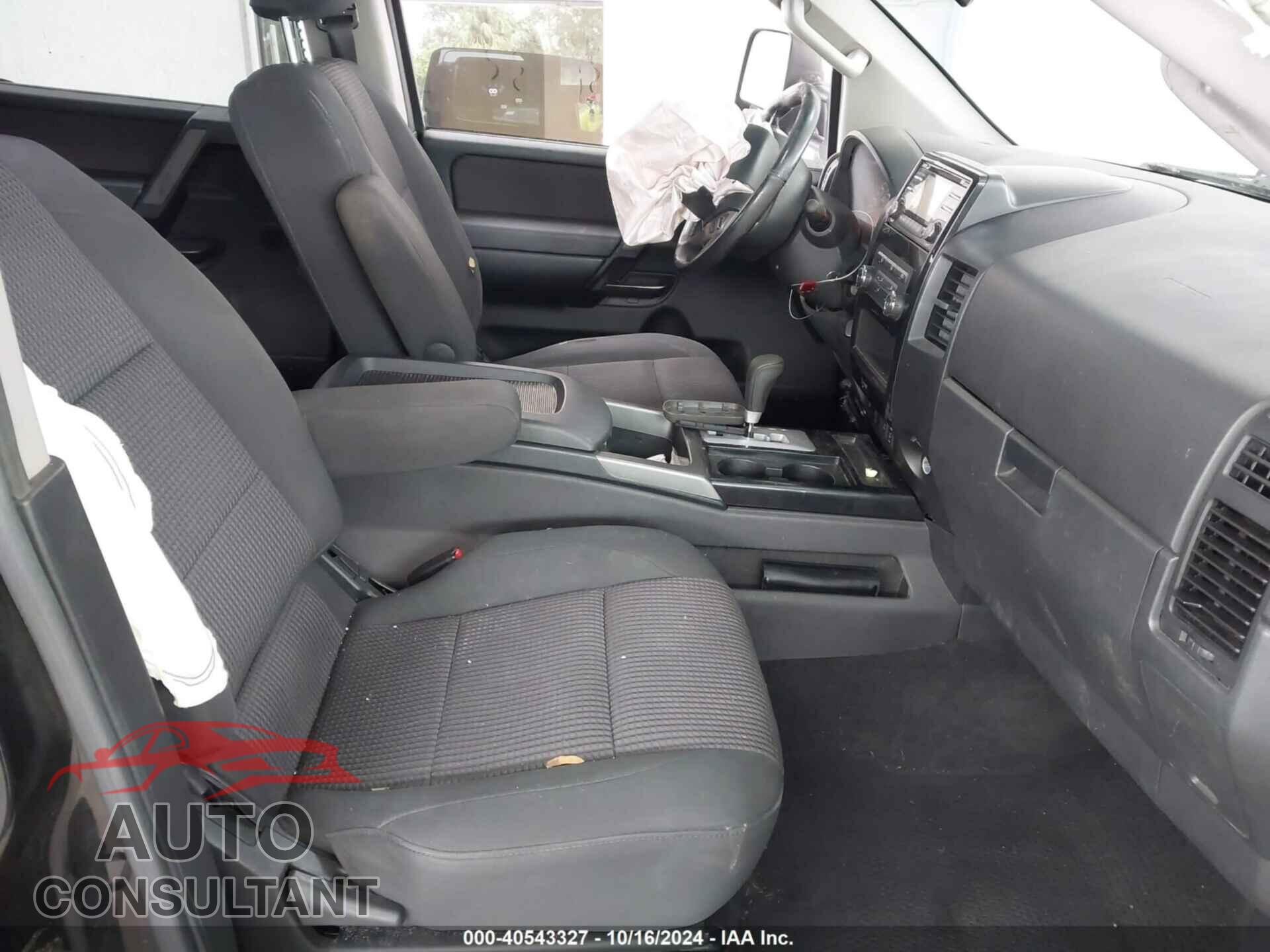 NISSAN TITAN 2013 - 1N6AA0EC3DN307883