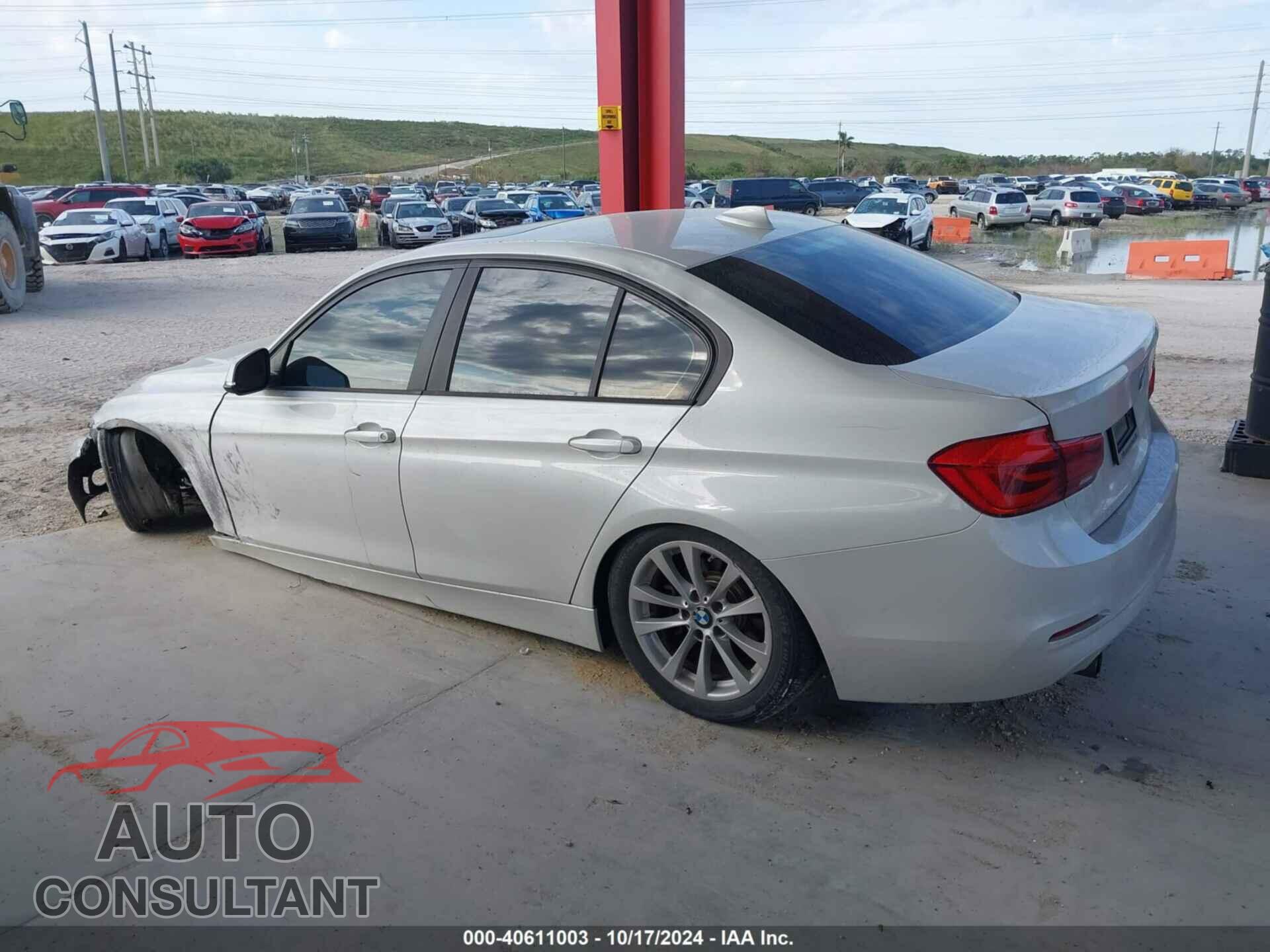 BMW 320I 2018 - WBA8A9C51JAH12010