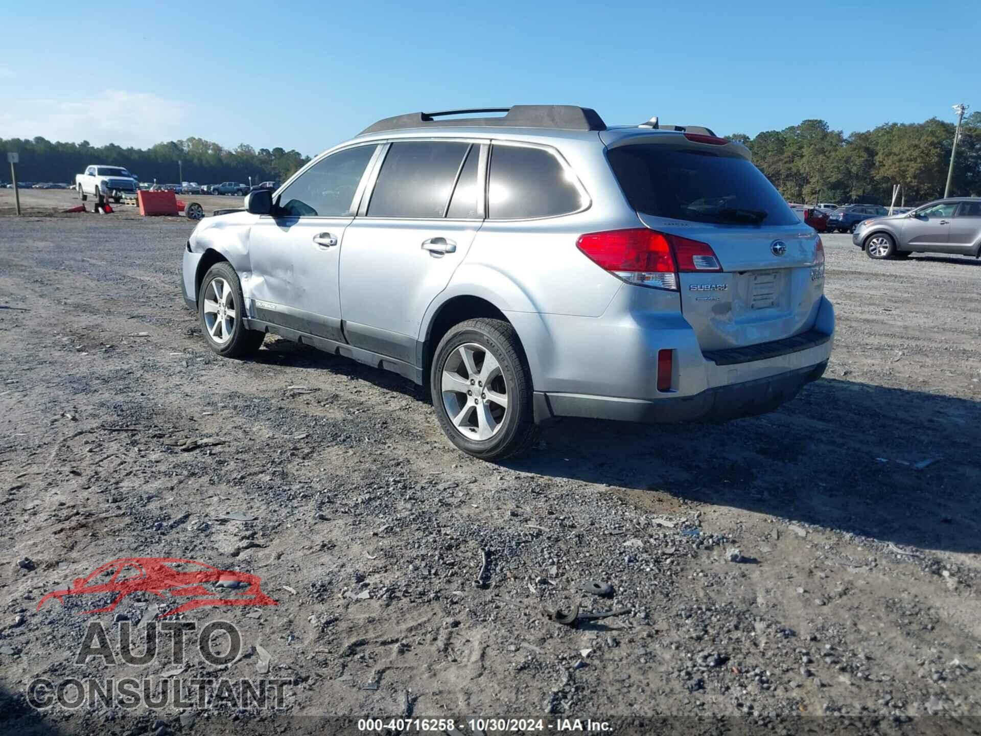 SUBARU OUTBACK 2013 - 4S4BRBKC9D3323030