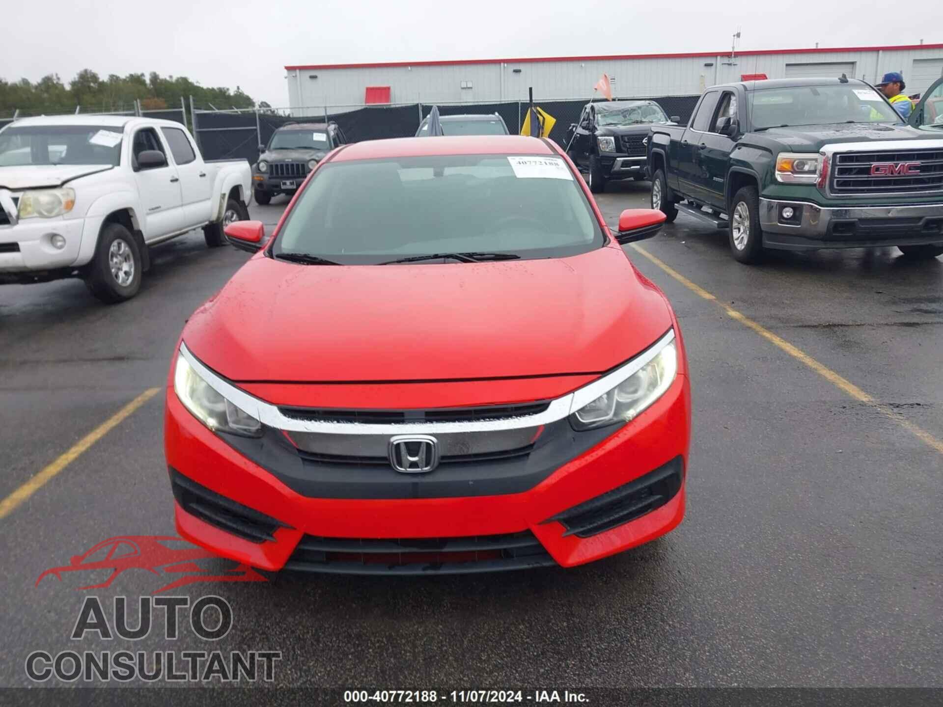 HONDA CIVIC 2018 - 2HGFC2F56JH551936