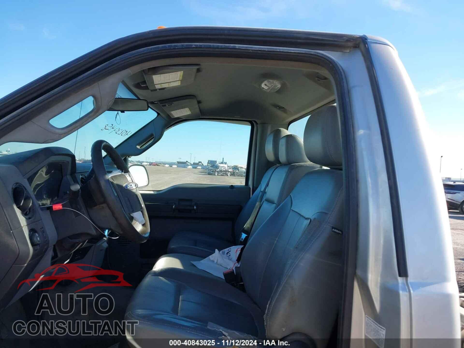 FORD F-350 CHASSIS 2012 - 1FDRF3F60CEB92249