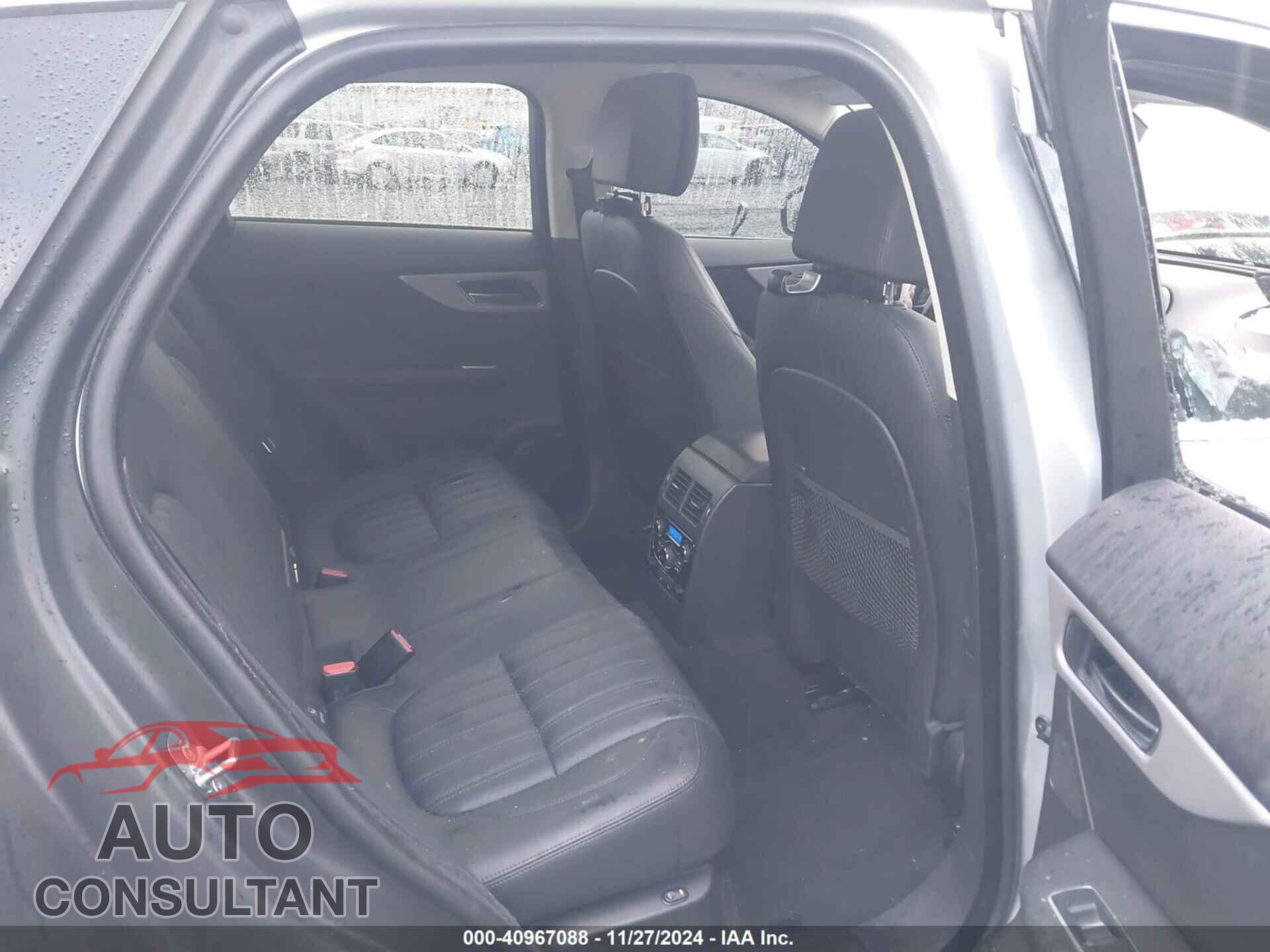 JAGUAR F-PACE 2019 - SADCN2GX3KA353203