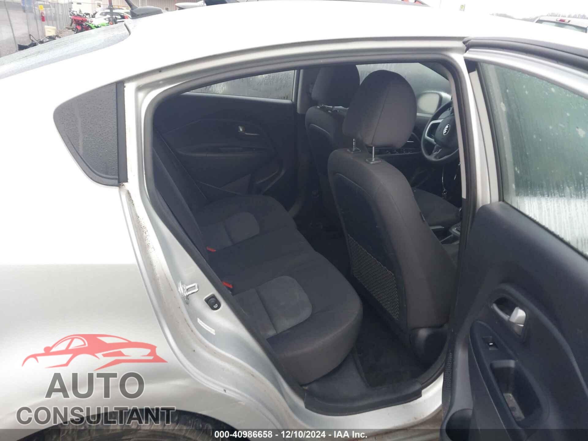 KIA RIO 2015 - KNADM4A39F6506595