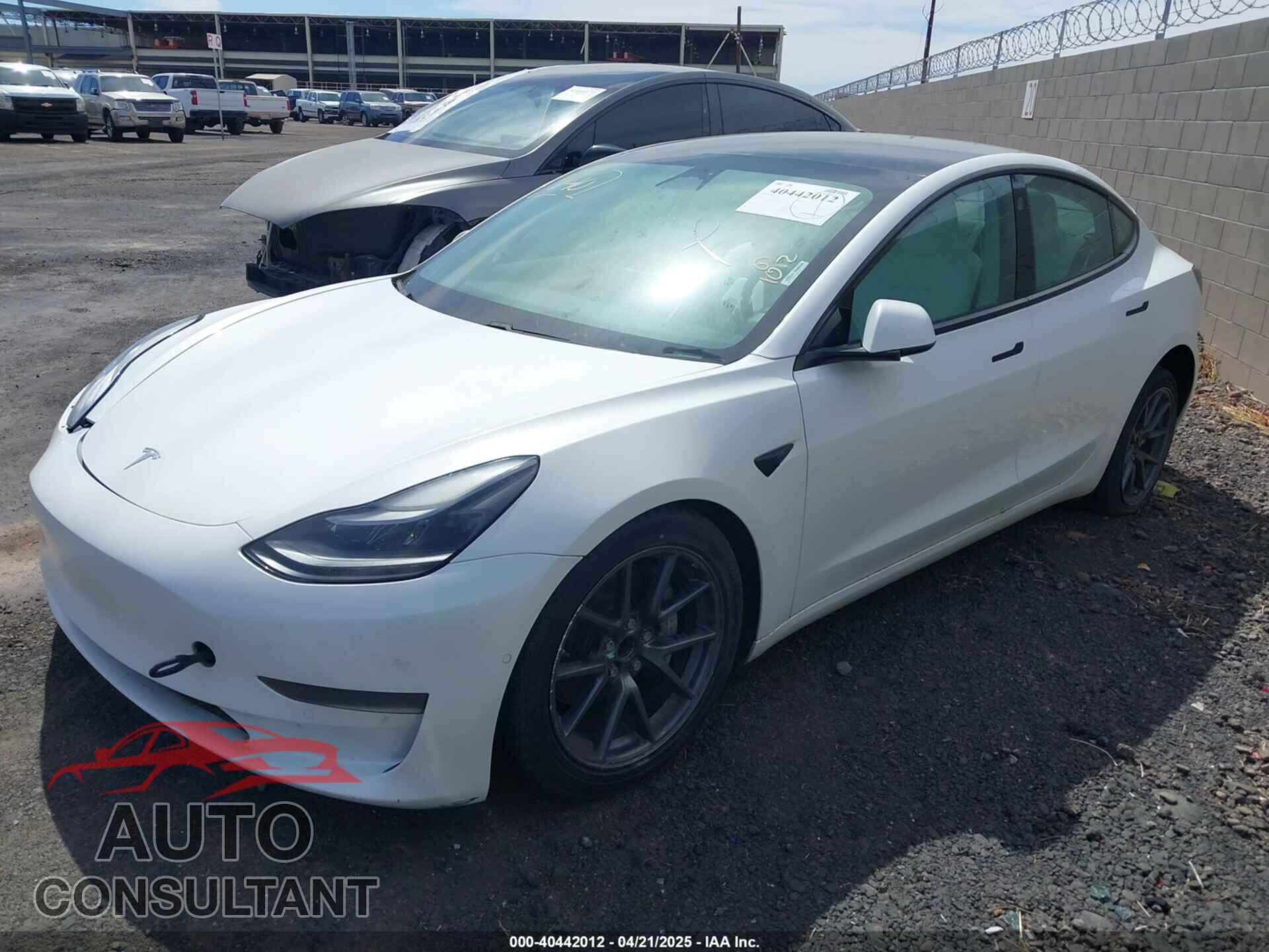 TESLA MODEL 3 2021 - 5YJ3E1EA6MF048339