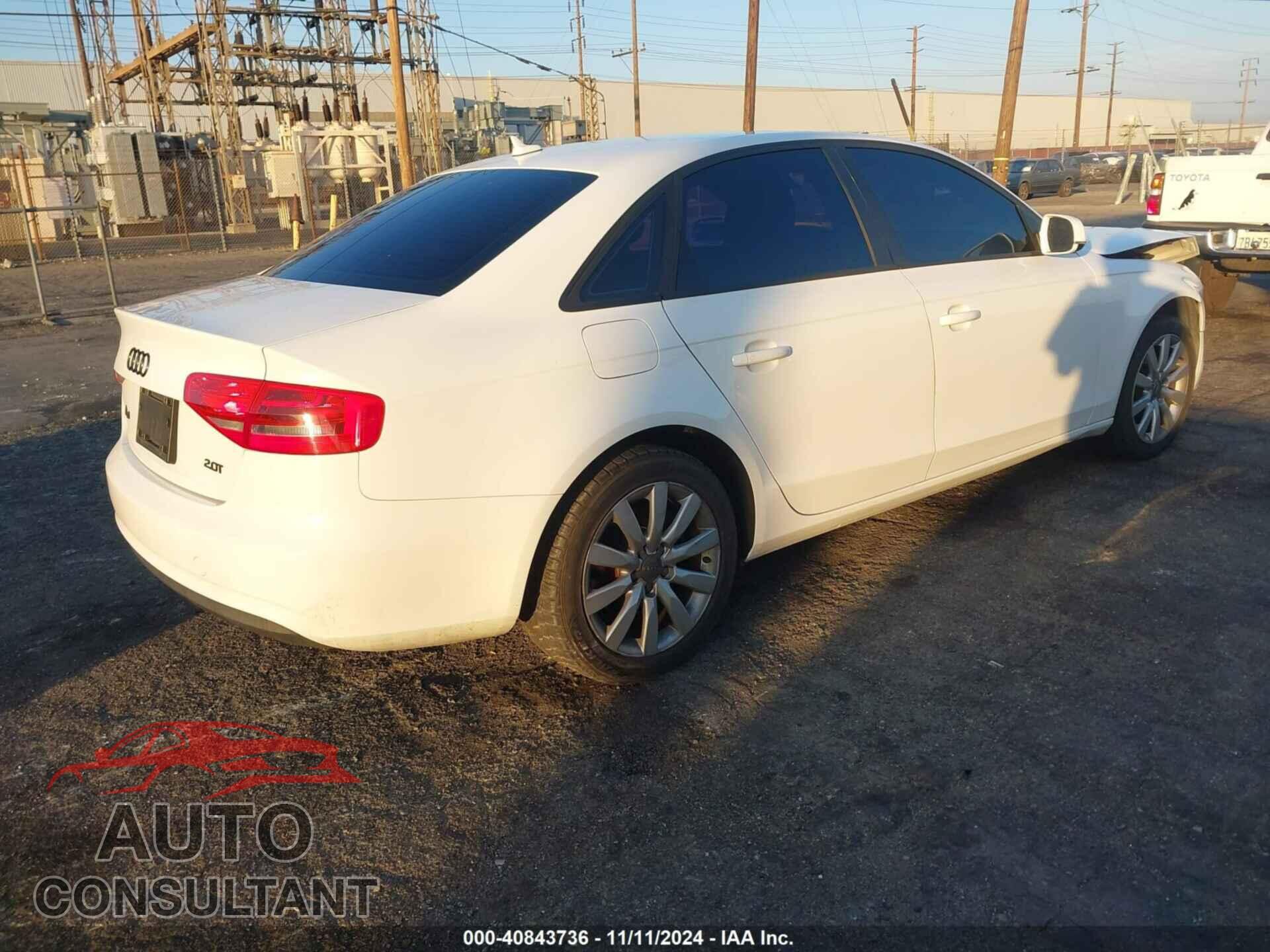 AUDI A4 2013 - WAUAFAFL7DN044948