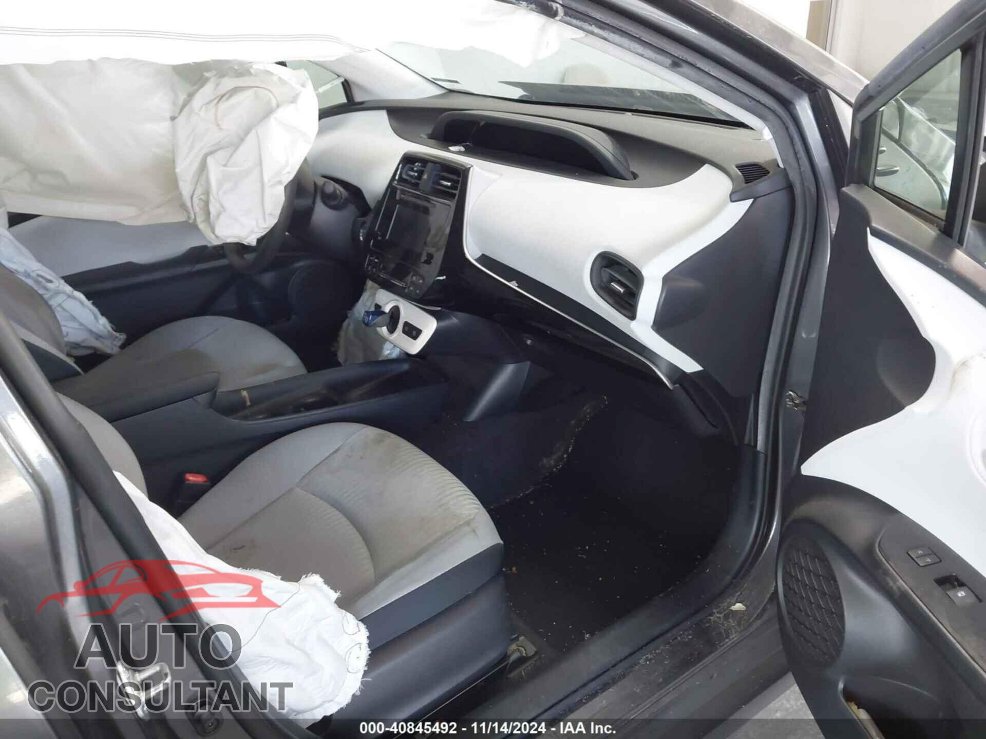 TOYOTA PRIUS 2017 - JTDKBRFU7H3033671