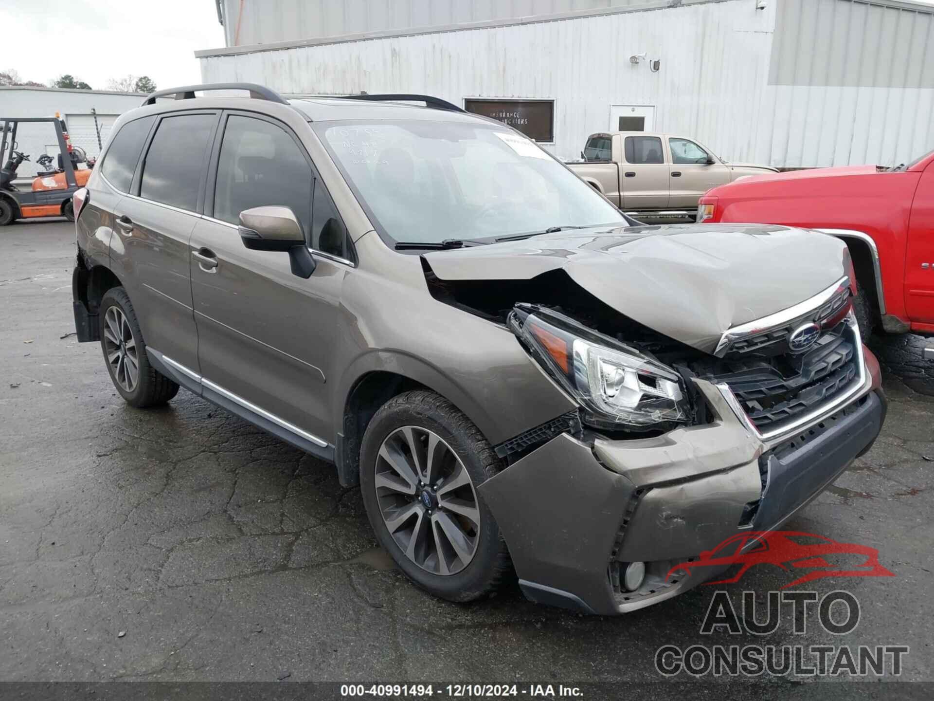 SUBARU FORESTER 2017 - JF2SJGTCXHH404717