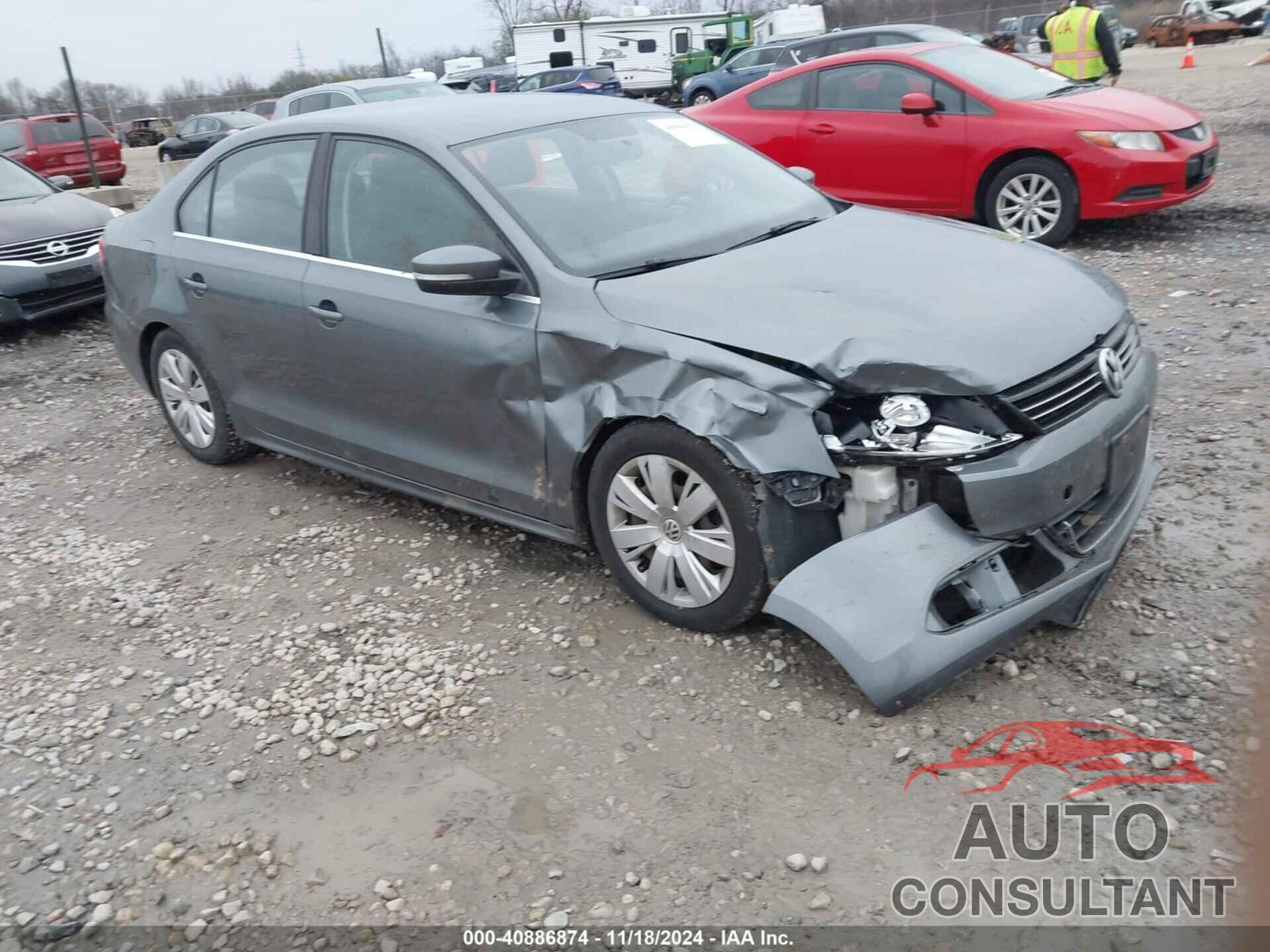 VOLKSWAGEN JETTA 2013 - 3VWDX7AJ1DM388403