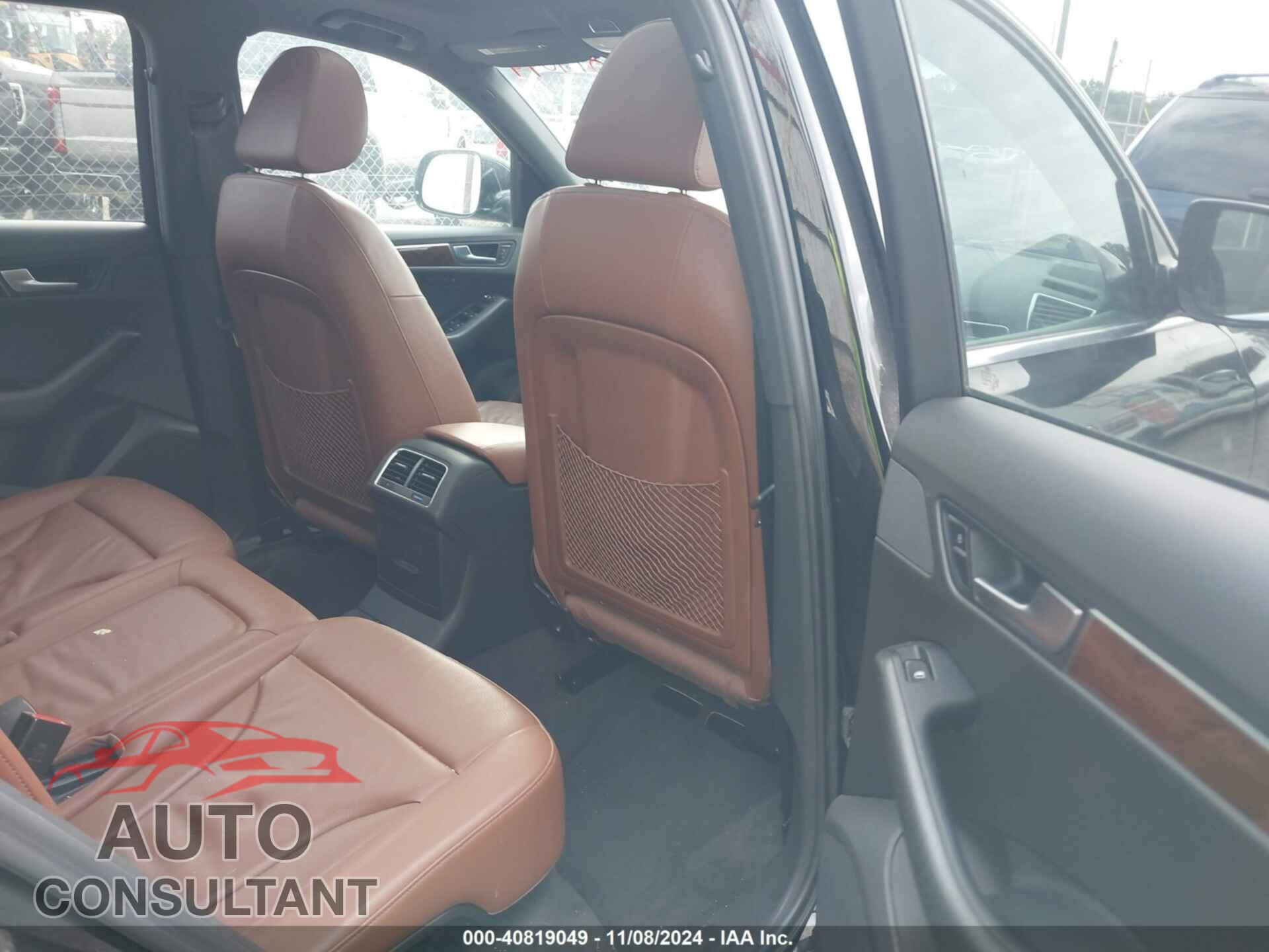 AUDI Q5 2010 - WA1LKAFP1AA044340