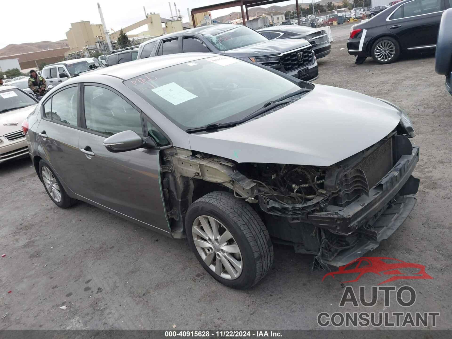 KIA FORTE 2016 - KNAFX4A6XG5507370