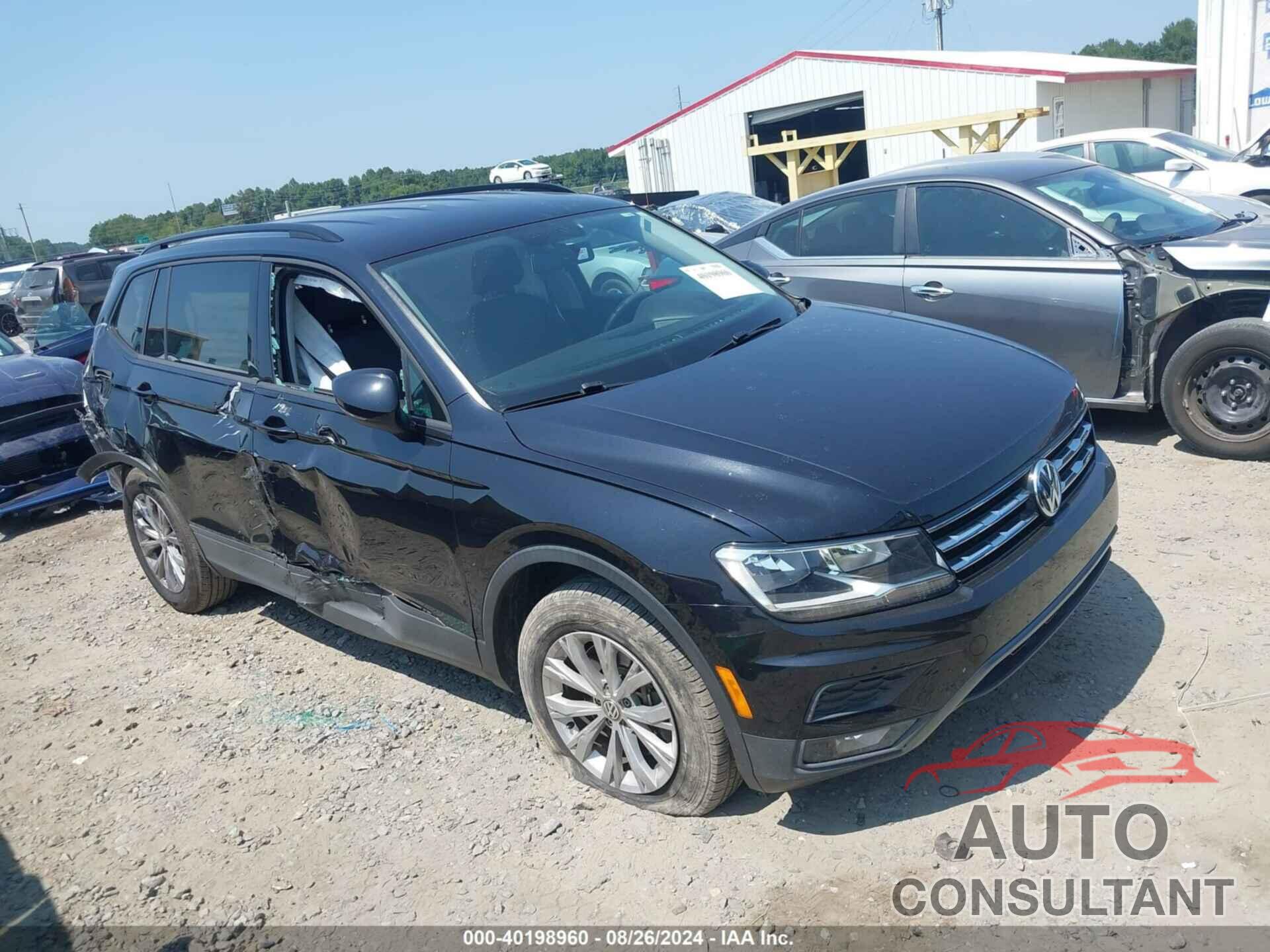 VOLKSWAGEN TIGUAN 2018 - 3VV1B7AX8JM021388