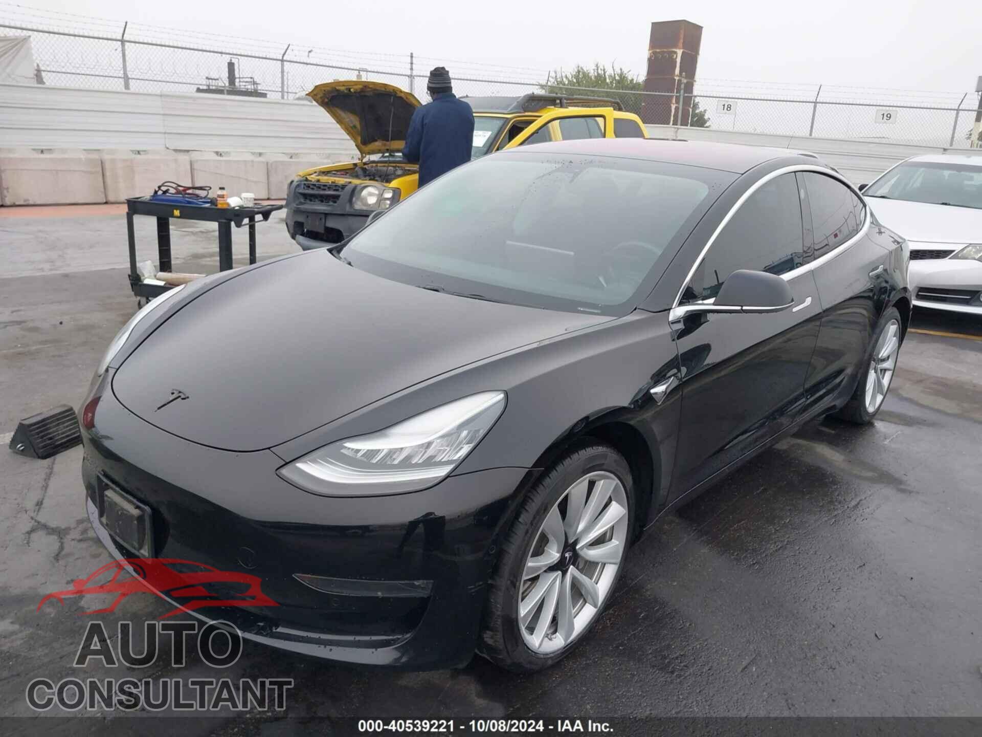 TESLA MODEL 3 2019 - 5YJ3E1EA1KF190143