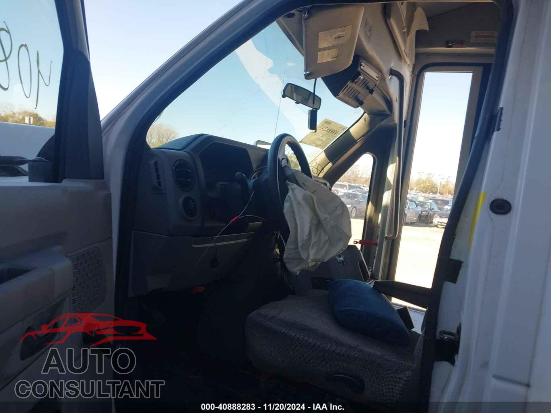 FORD E-450 CUTAWAY 2013 - 1FDFE4FS8DDB00241