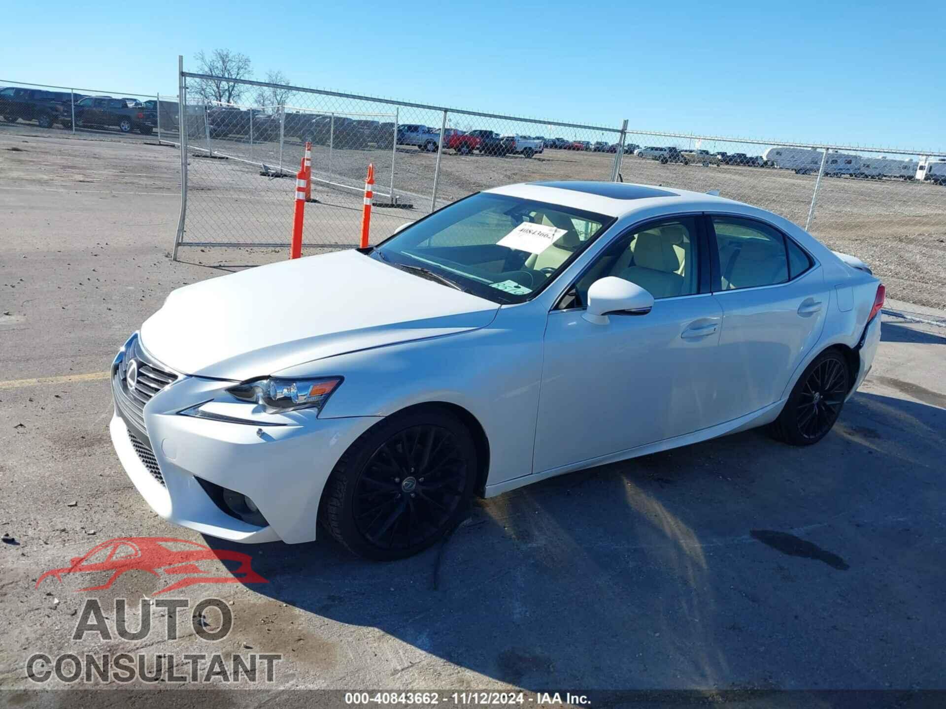 LEXUS IS 250 2014 - JTHCF1D27E5011843