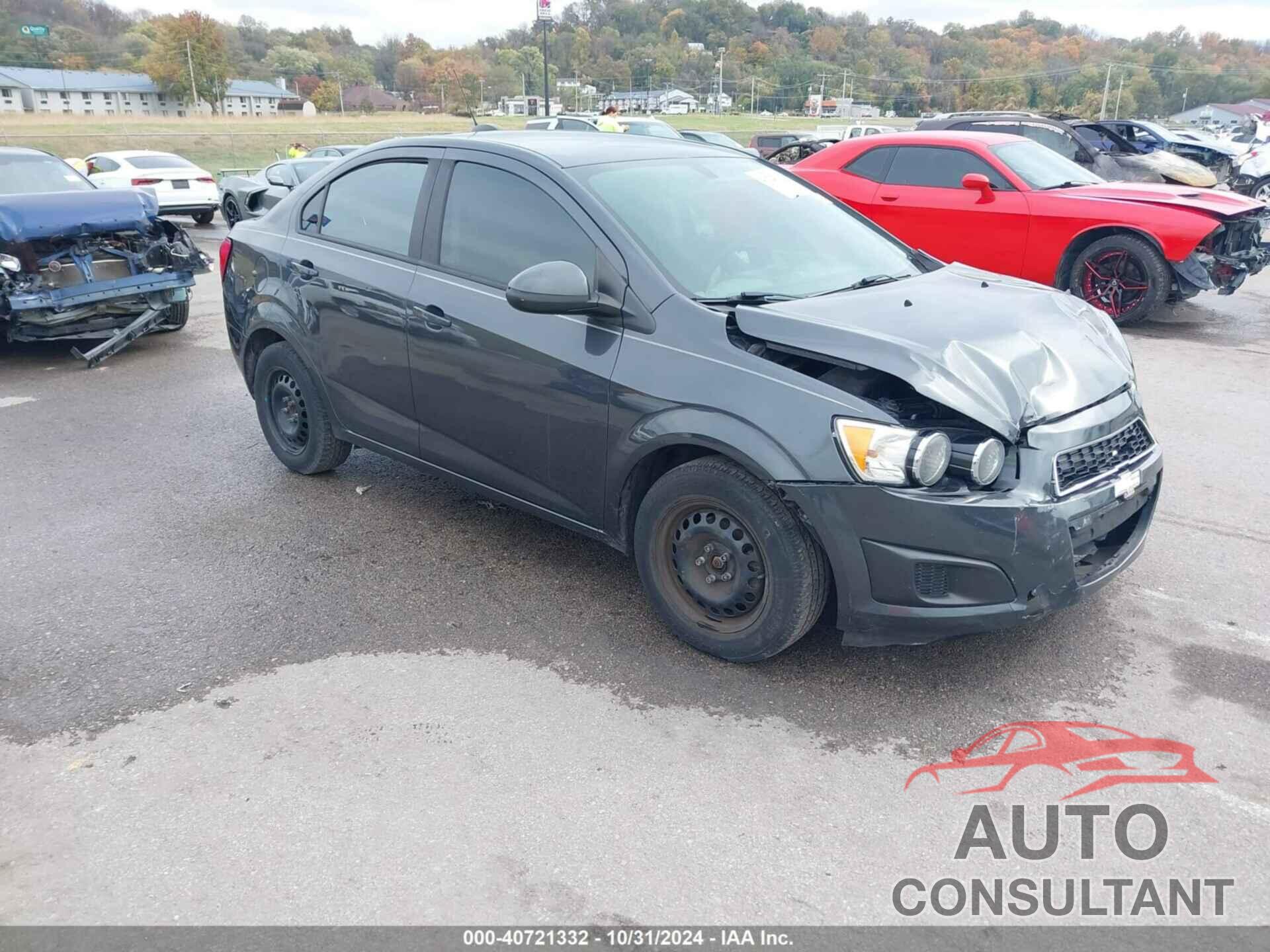CHEVROLET SONIC 2016 - 1G1JA5SH9G4164392