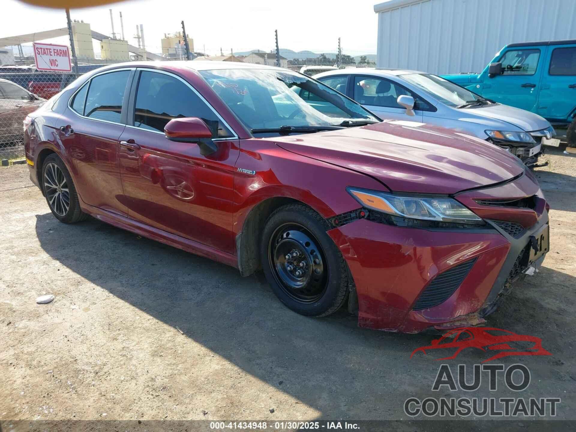 TOYOTA CAMRY HYBRID 2018 - 4T1B21HK4JU510257