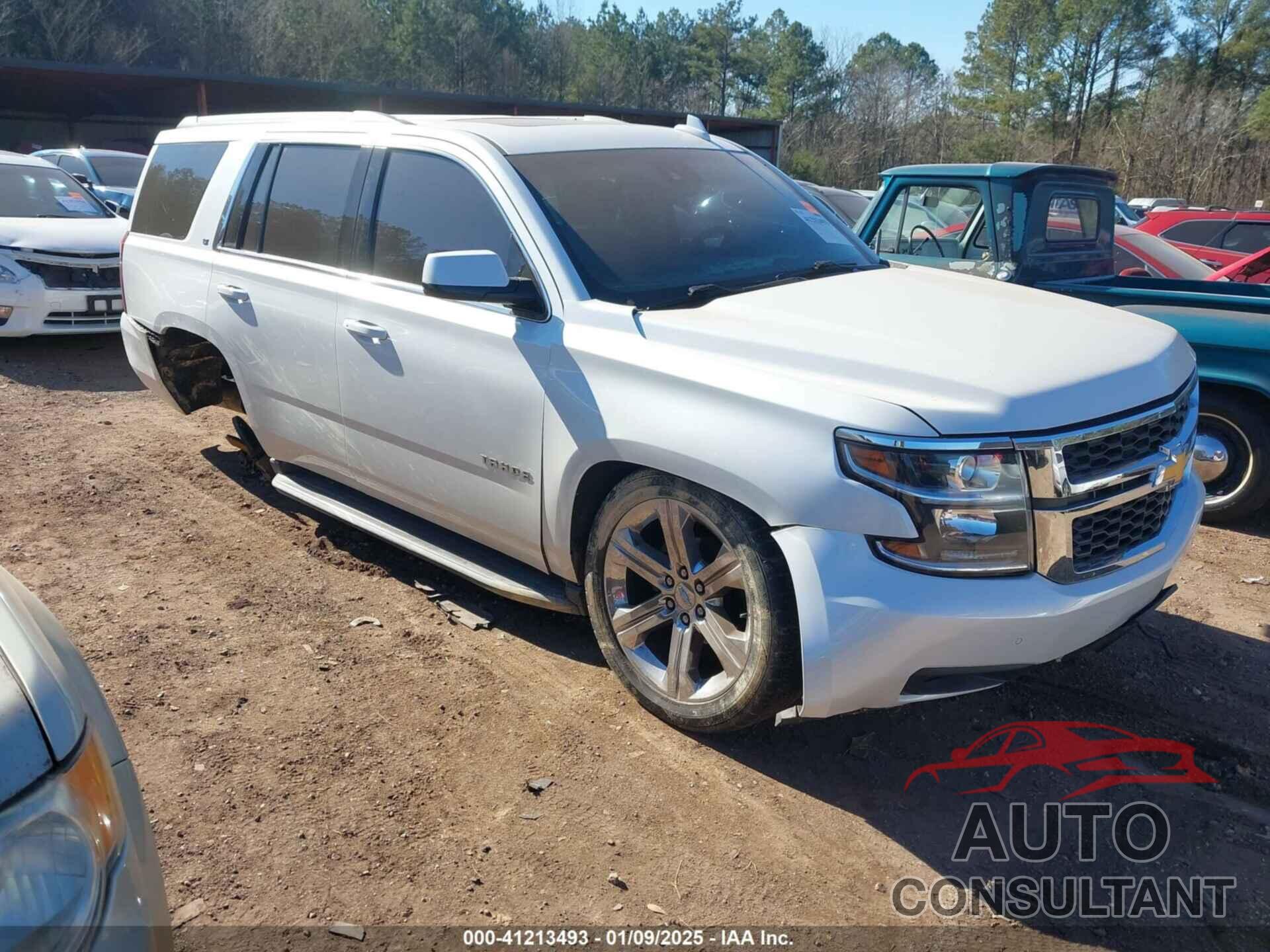 CHEVROLET TAHOE 2017 - 1GNSCBKC2HR325282