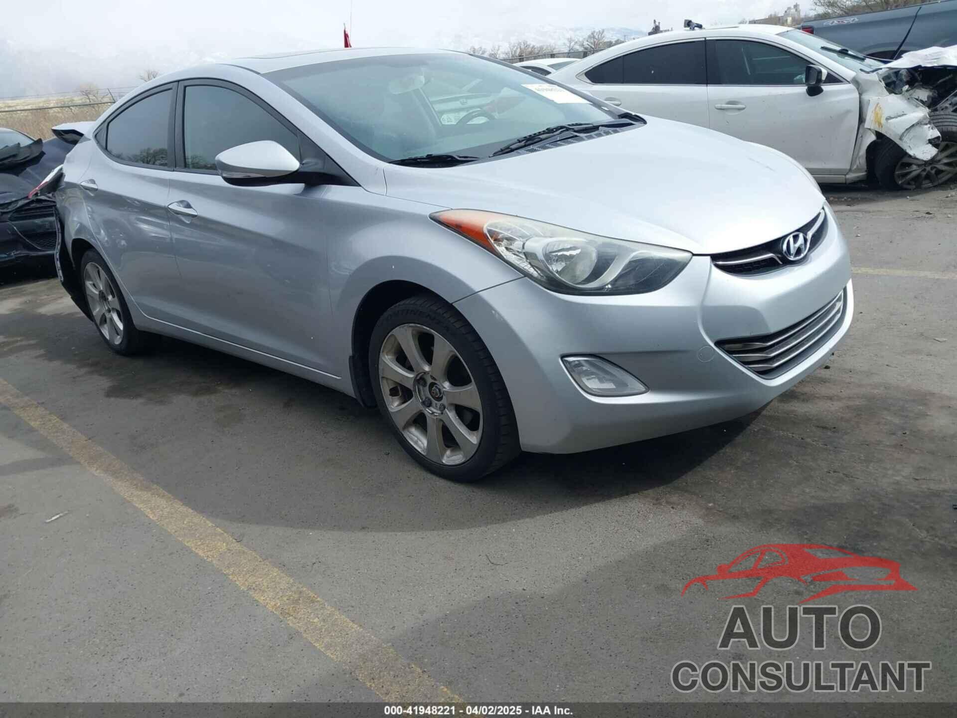 HYUNDAI ELANTRA 2012 - 5NPDH4AE8CH149713