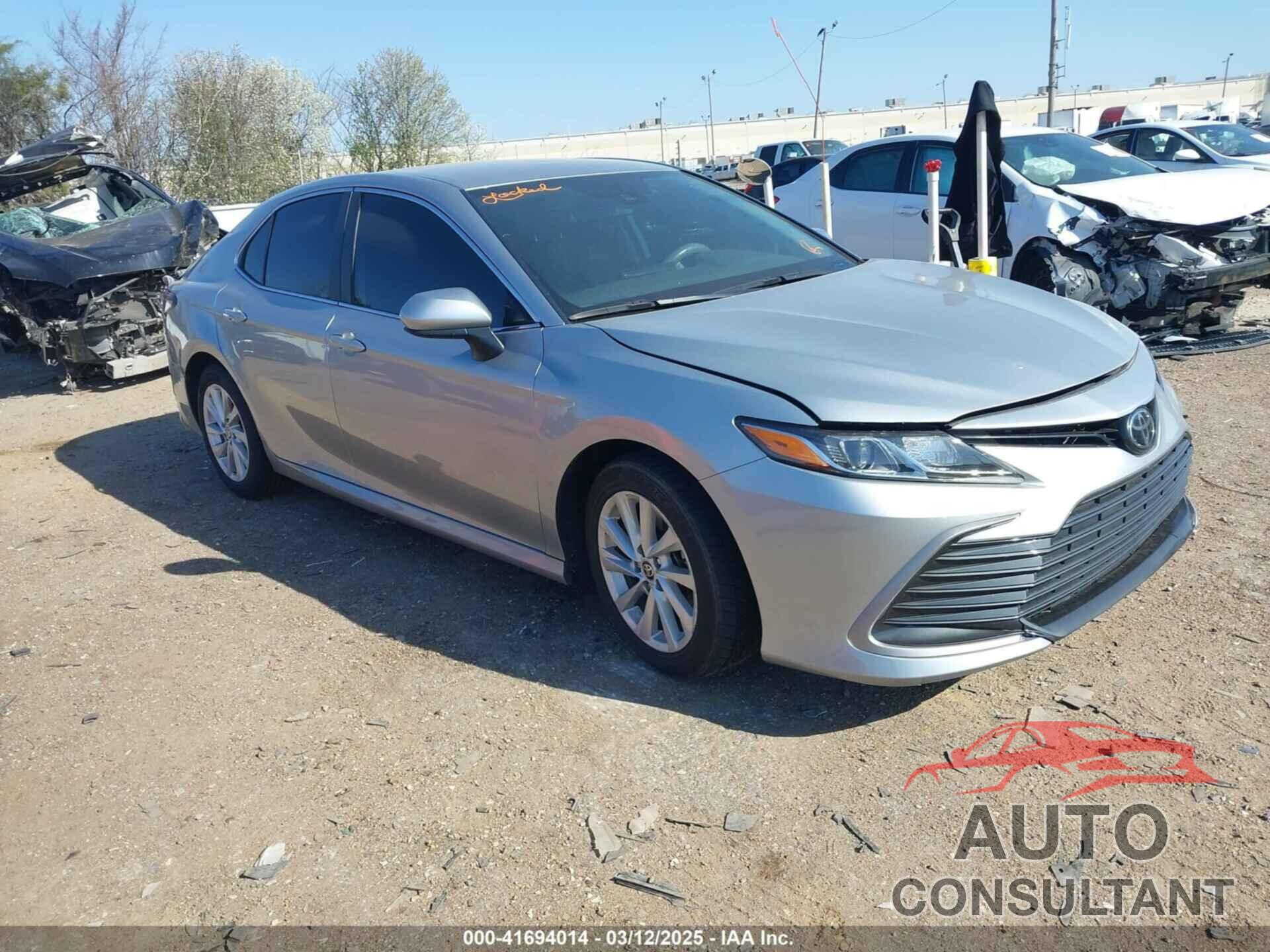 TOYOTA CAMRY 2023 - 4T1C11AK8PU760806