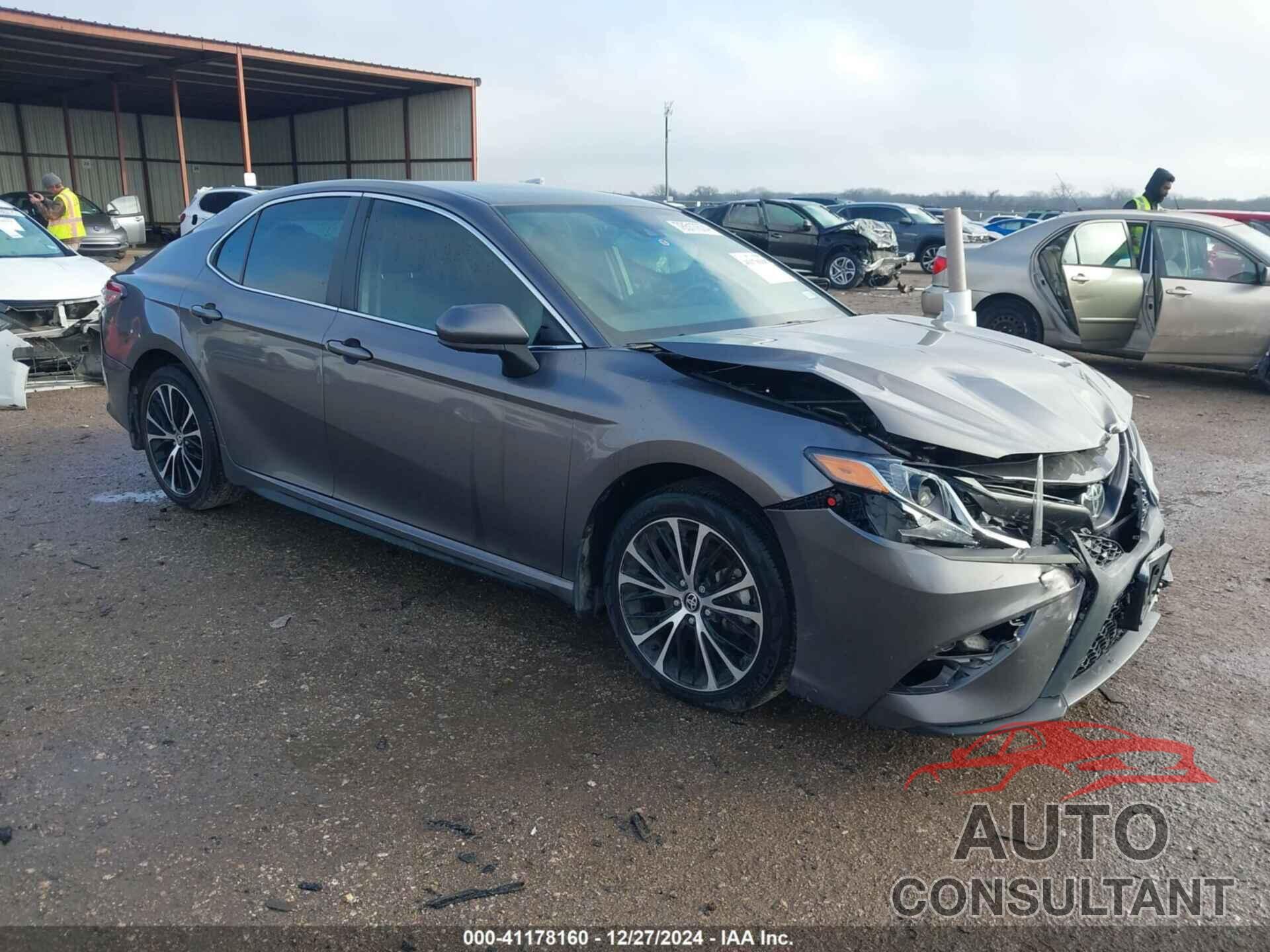 TOYOTA CAMRY 2020 - 4T1G11AK2LU400765