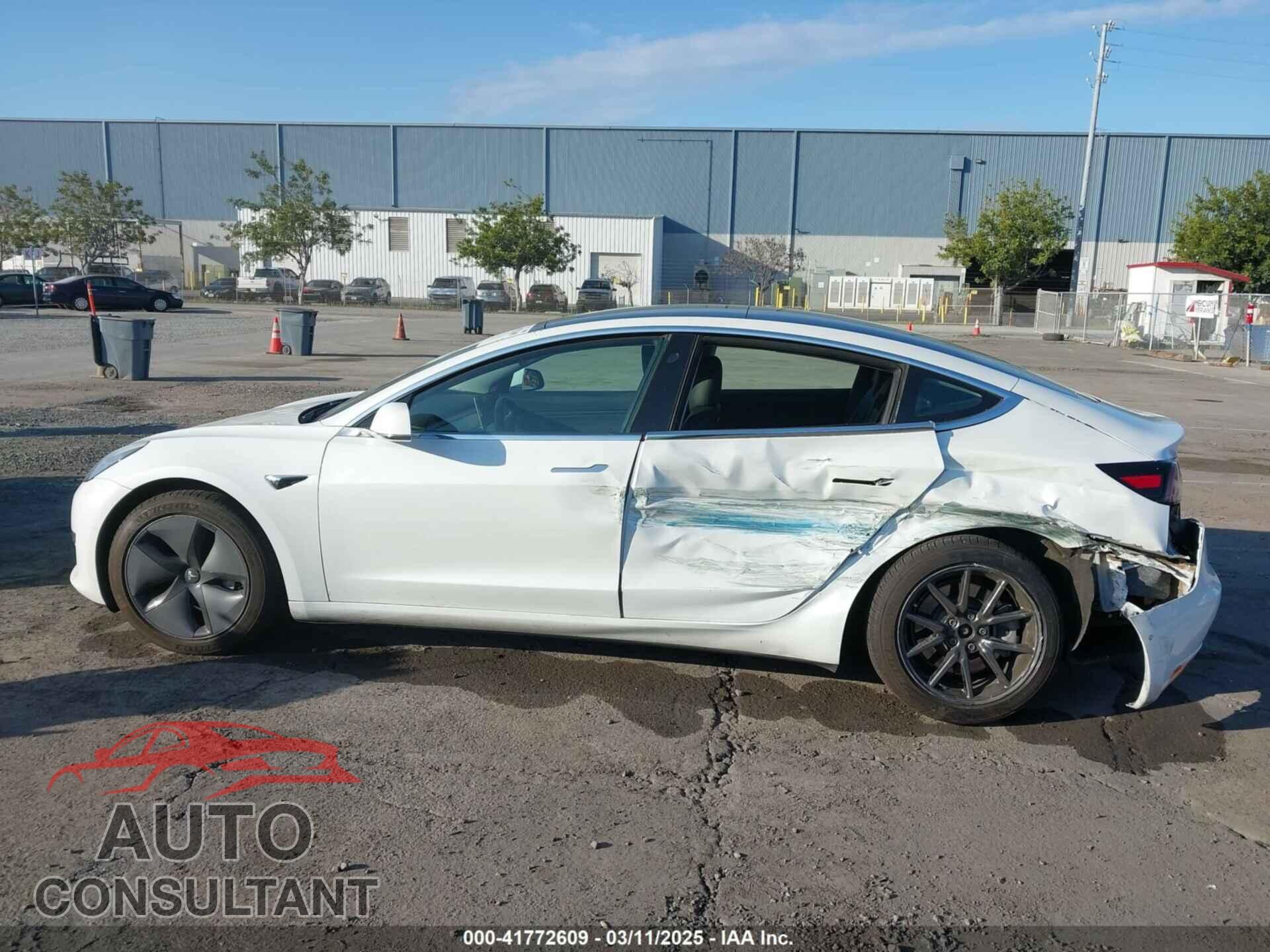 TESLA MODEL 3 2019 - 5YJ3E1EB8KF510955