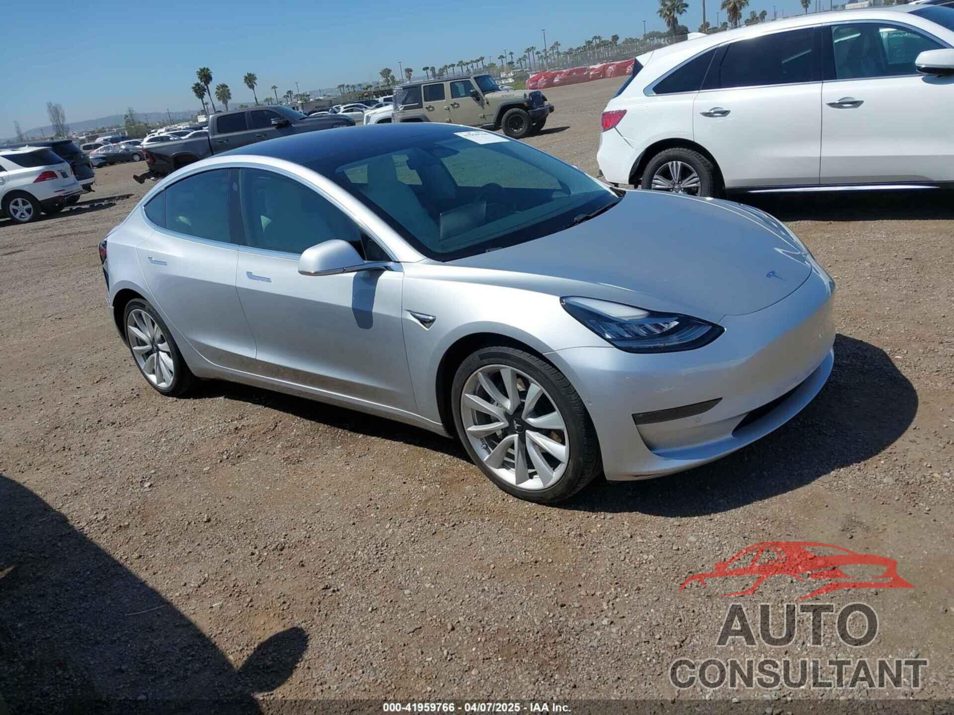 TESLA MODEL 3 2018 - 5YJ3E1EB5JF100578