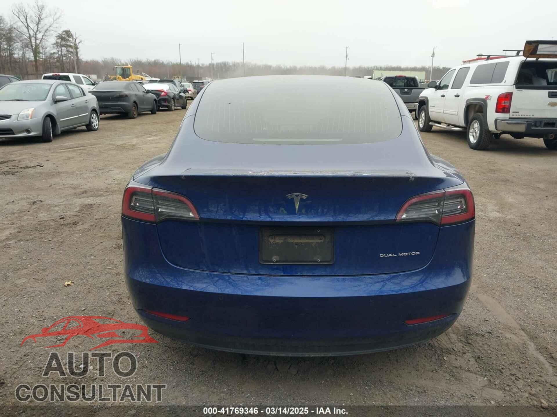TESLA MODEL 3 2019 - 5YJ3E1EB9KF454007