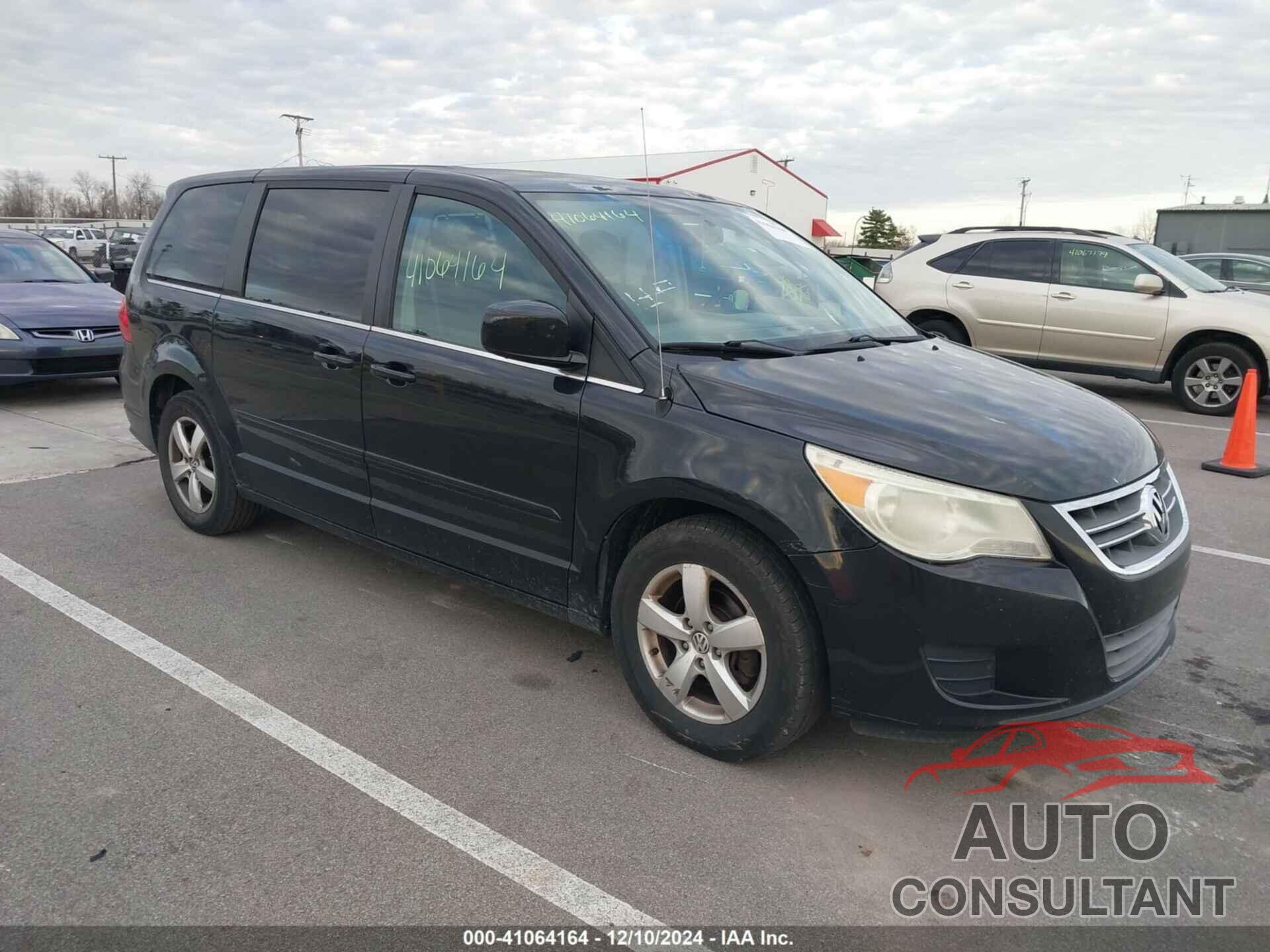 VOLKSWAGEN ROUTAN 2010 - 2V4RW3D12AR296274