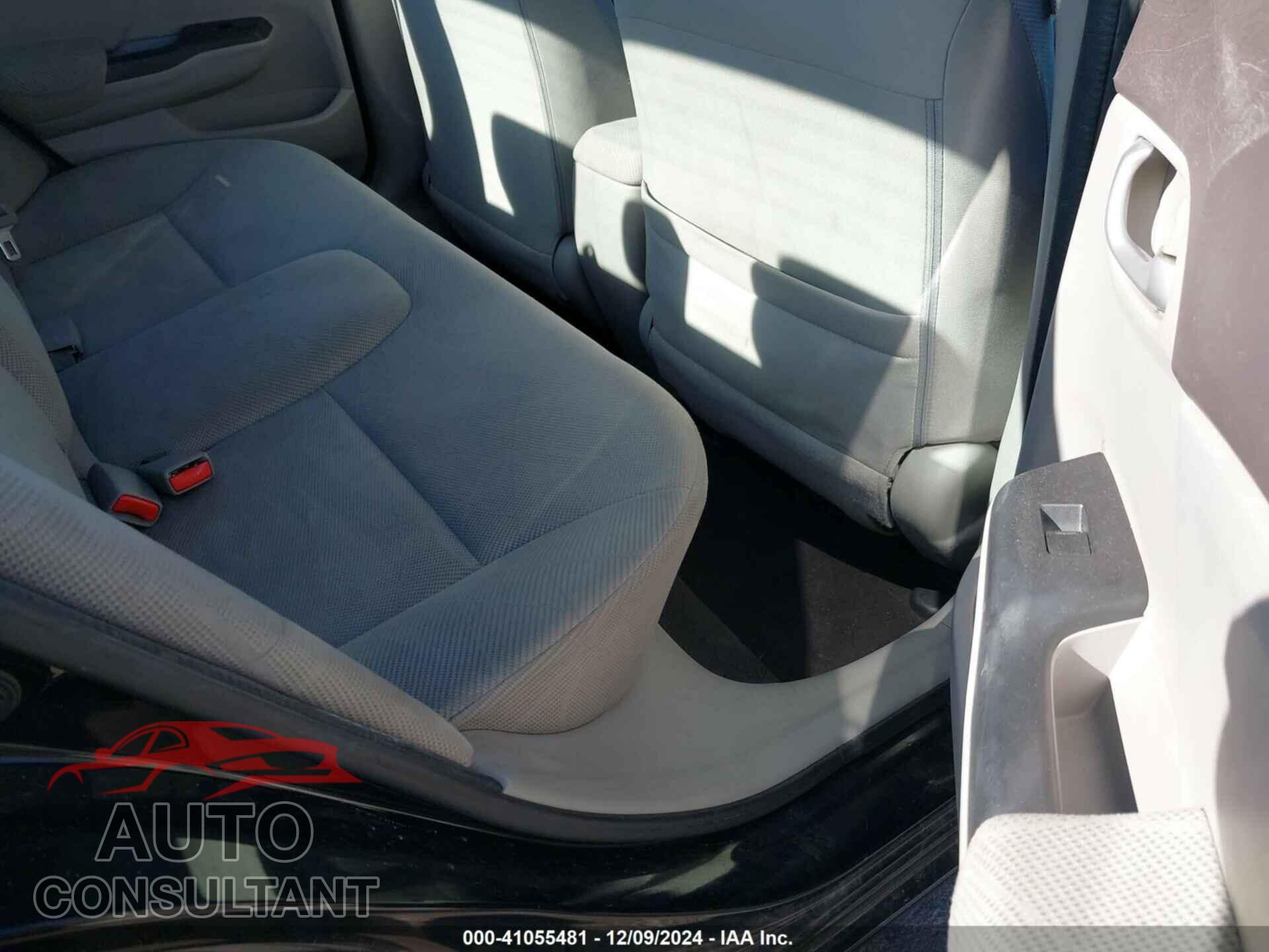 HONDA CIVIC 2012 - 2HGFB2F57CH588449