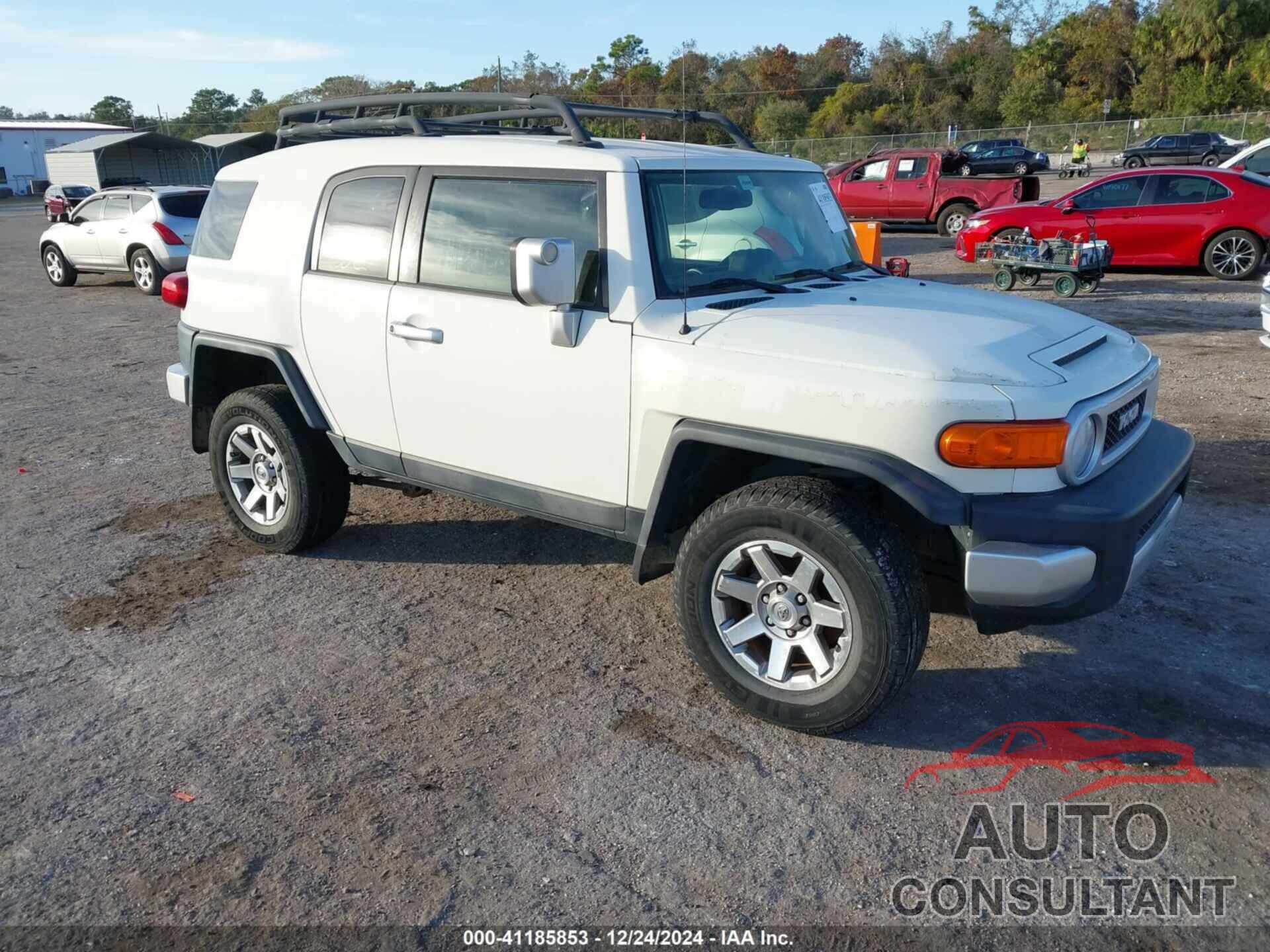 TOYOTA FJ CRUISER 2014 - JTEBU4BF1EK183485