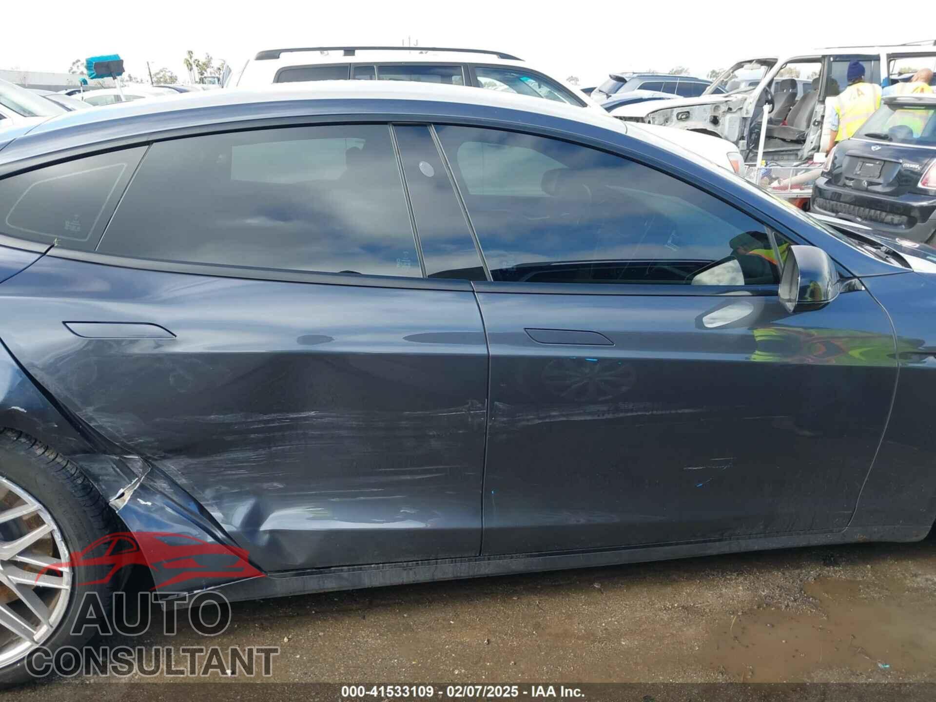 TESLA MODEL S 2017 - 5YJSA1E28HF202944