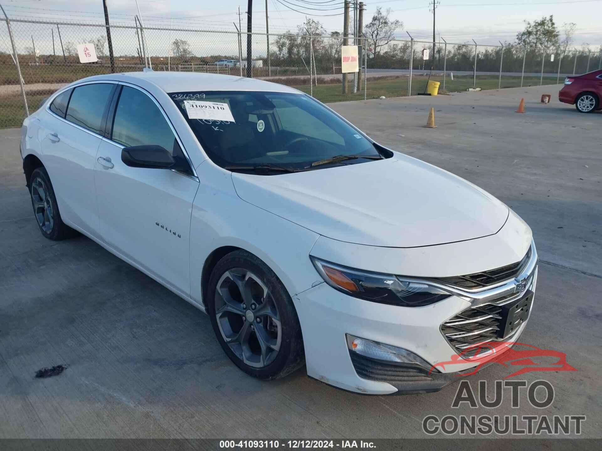 CHEVROLET MALIBU 2020 - 1G1ZD5ST5LF105109