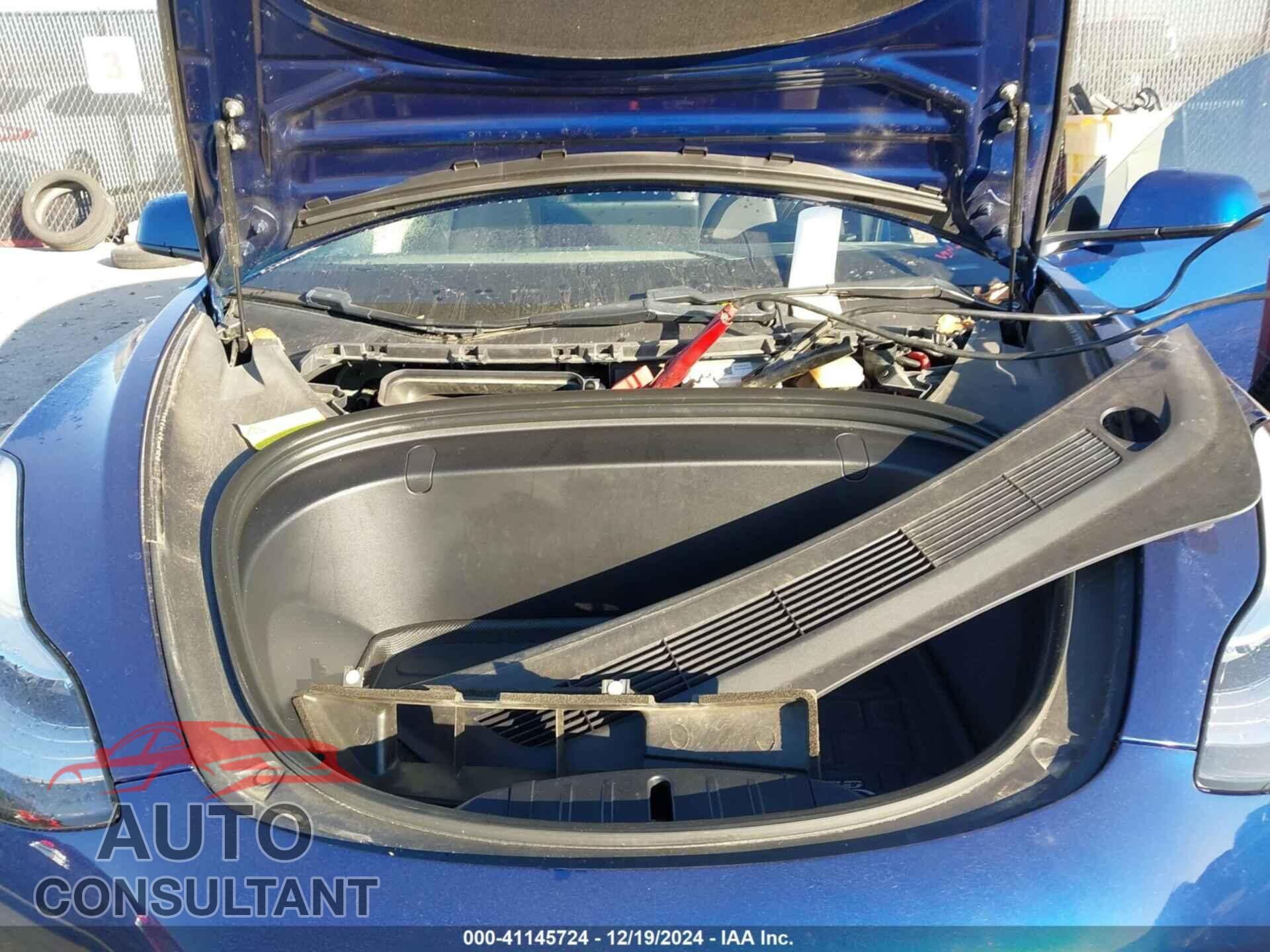 TESLA MODEL 3 2019 - 5YJ3E1EB3KF447358