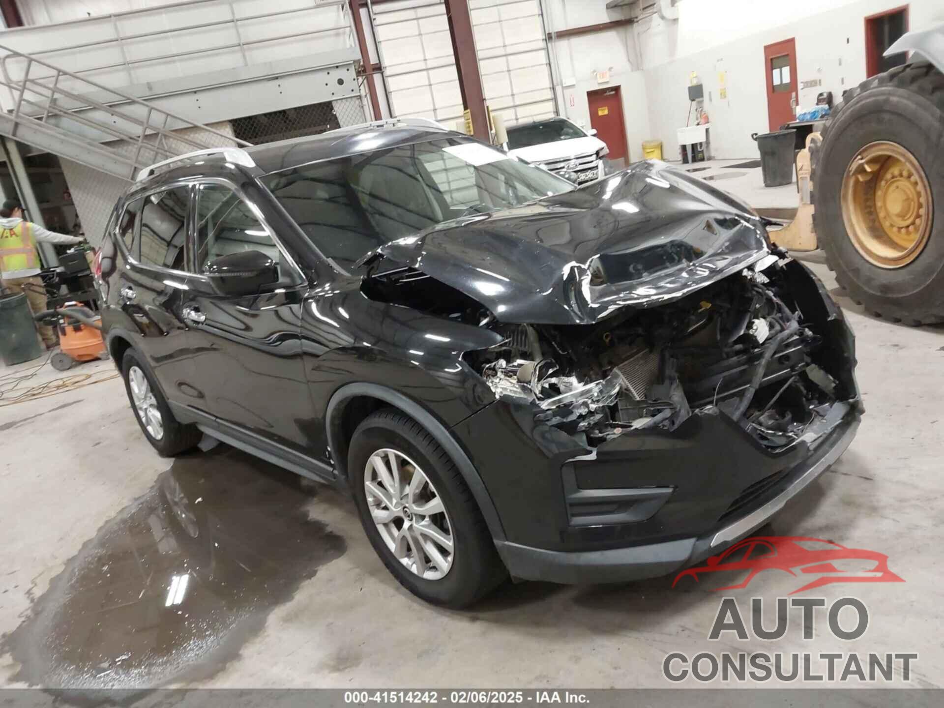 NISSAN ROGUE 2017 - KNMAT2MT3HP551571