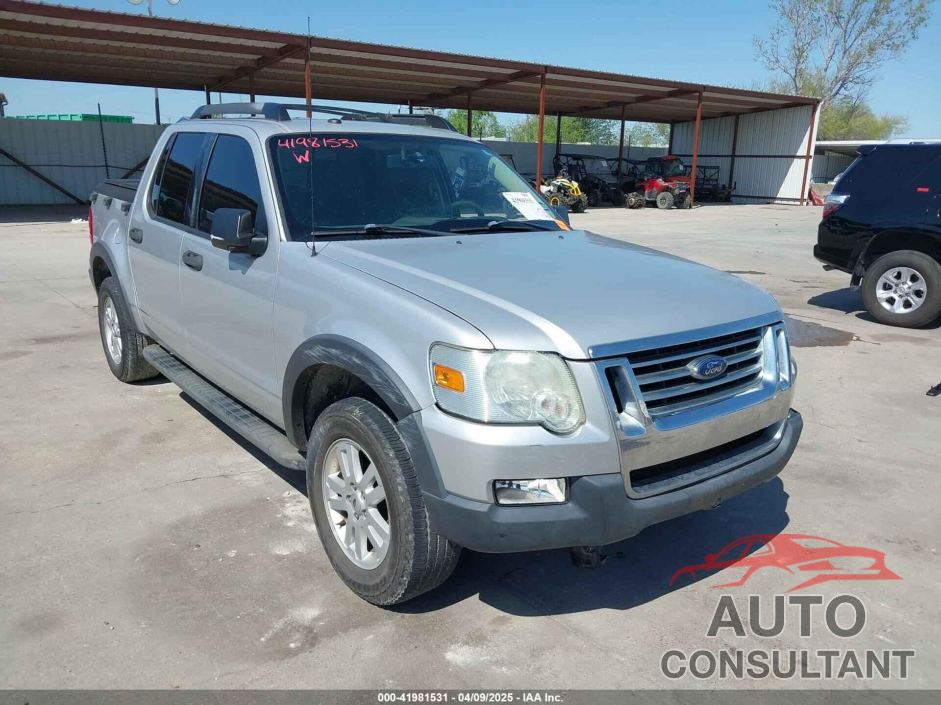 FORD EXPLORER SPORT TRAC 2010 - 1FMEU3BE2AUA00236