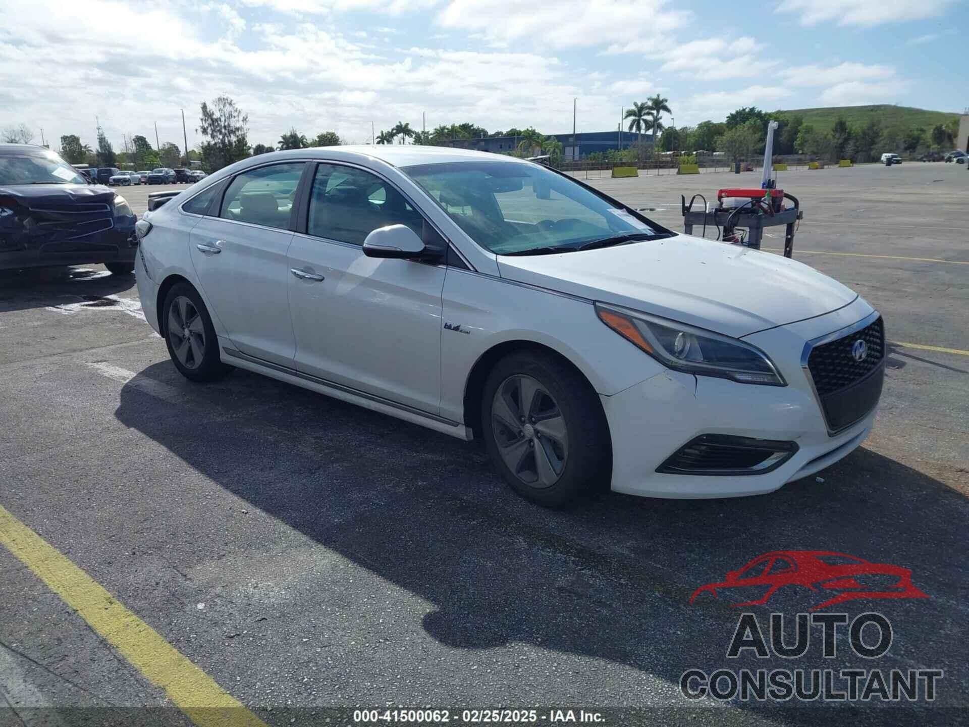 HYUNDAI SONATA HYBRID 2016 - KMHE34L13GA018114