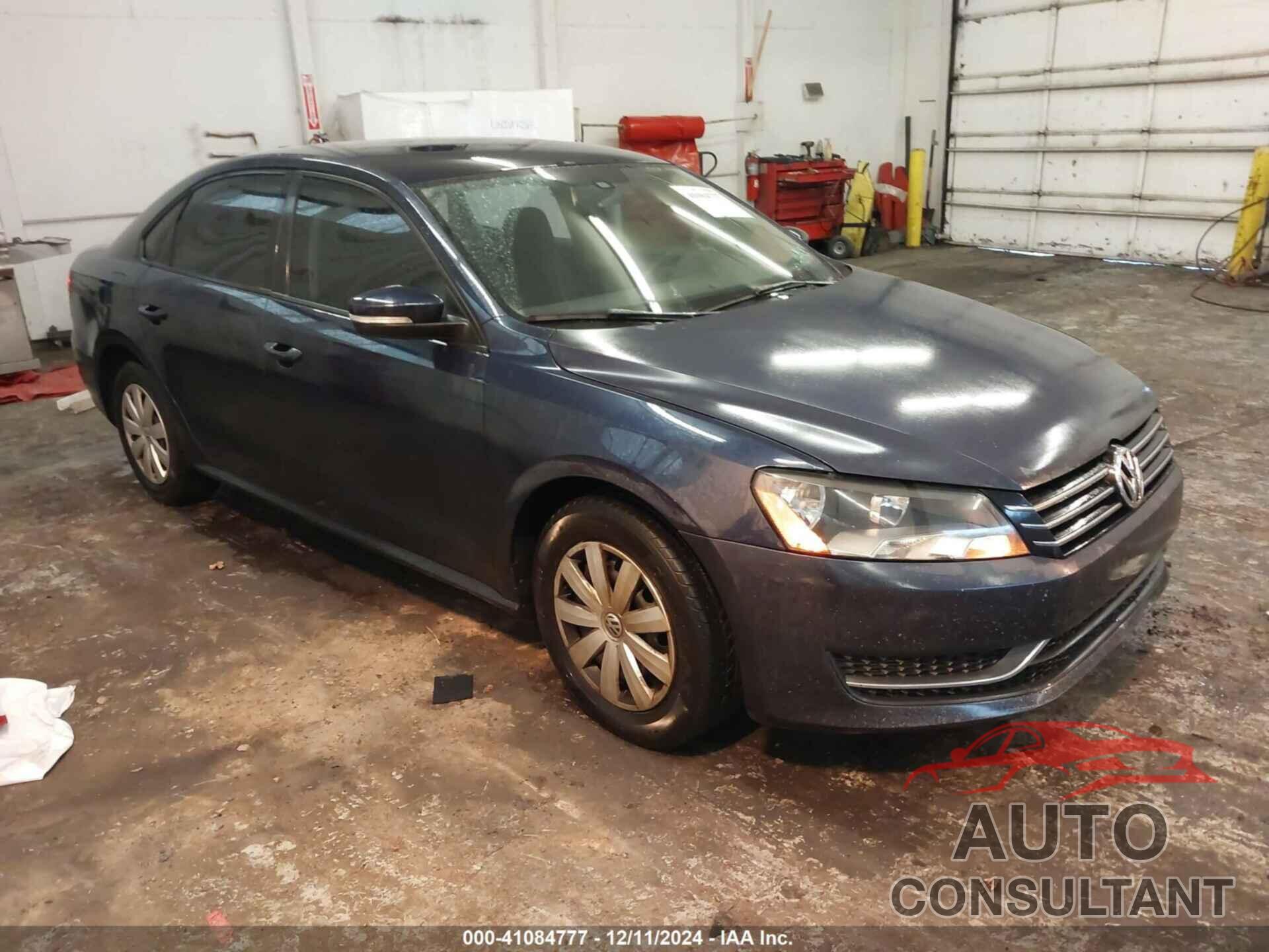 VOLKSWAGEN PASSAT 2013 - 1VWAP7A31DC028277