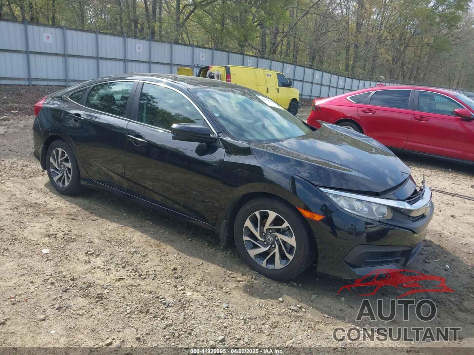 HONDA CIVIC 2018 - 2HGFC2F76JH558368