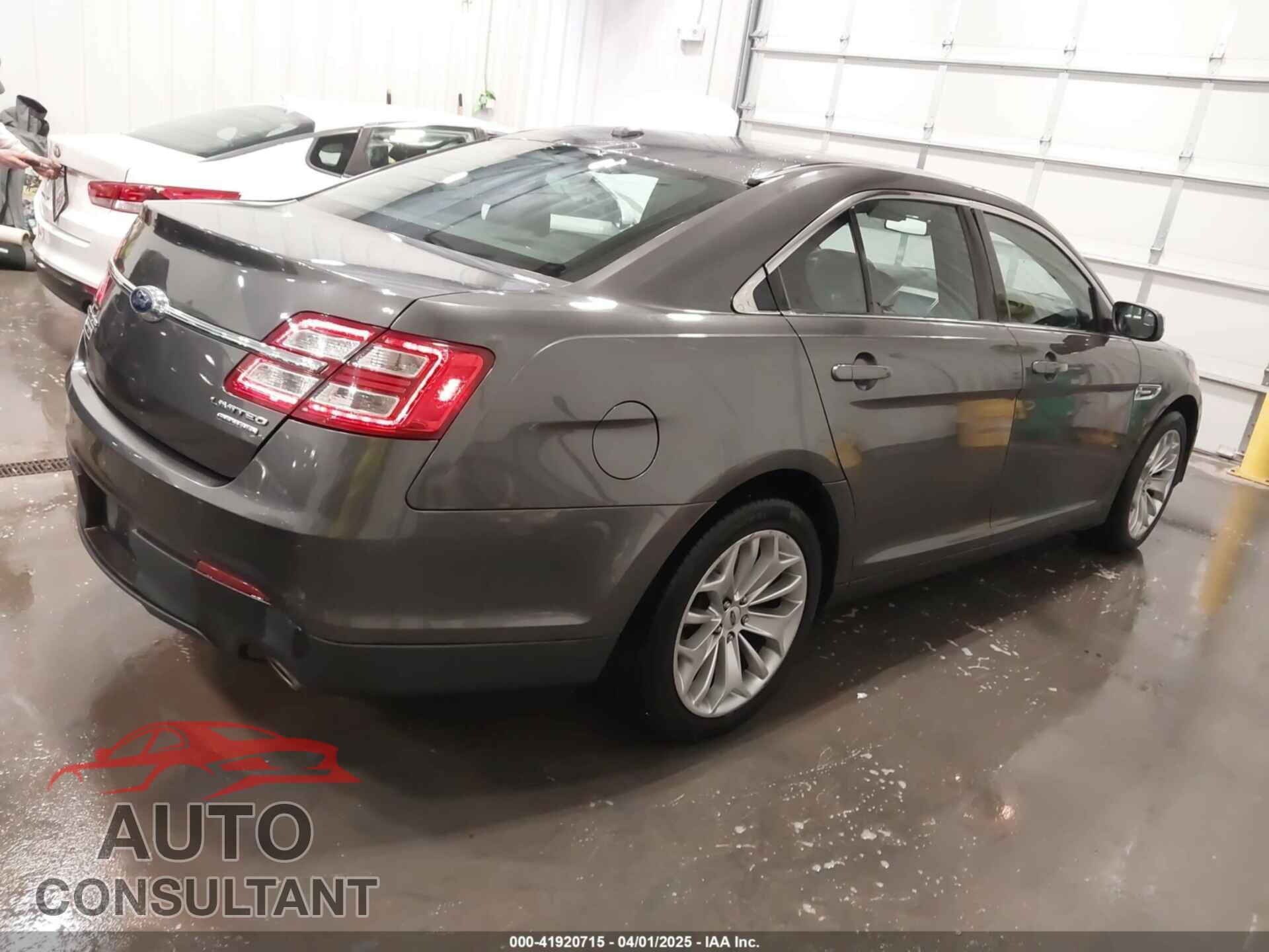 FORD TAURUS 2015 - 1FAHP2F87FG136199