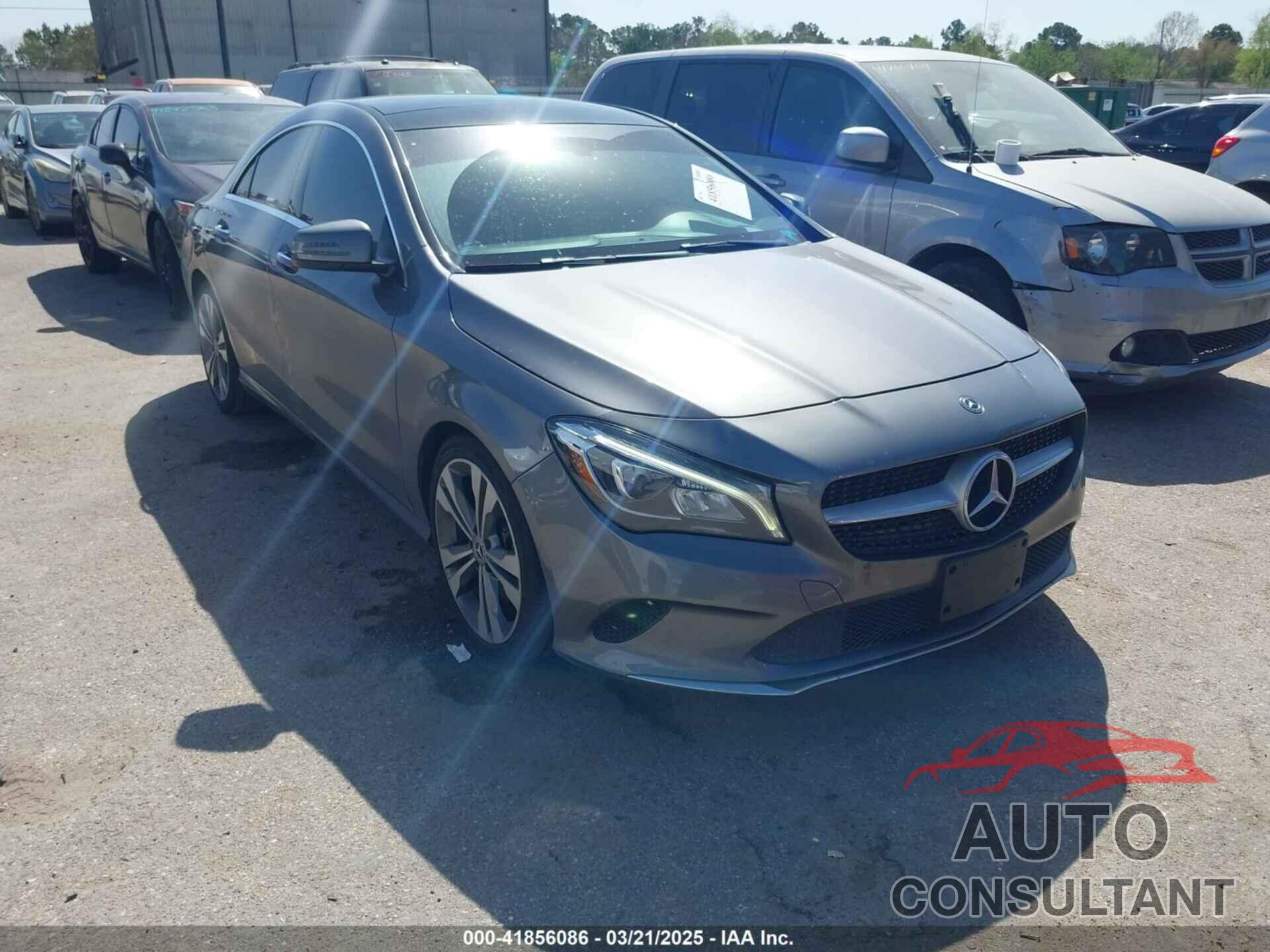 MERCEDES-BENZ CLA 250 2019 - WDDSJ4EB0KN768581