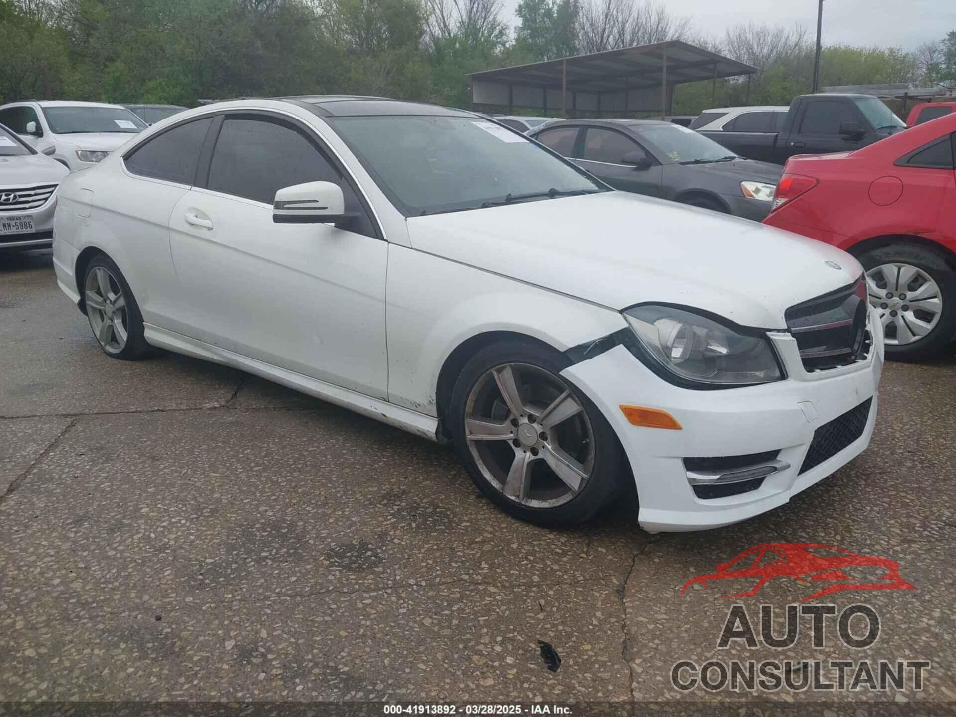MERCEDES-BENZ C 250 2013 - WDDGJ4HBXDG036838