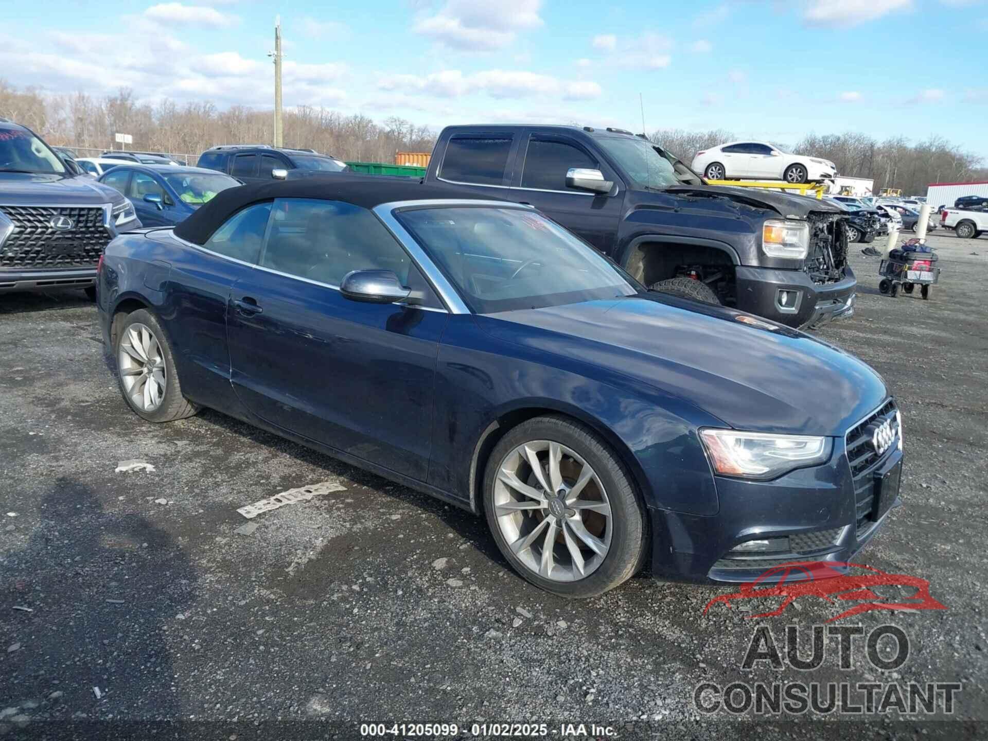 AUDI A5 2013 - WAUJFAFH9DN012594