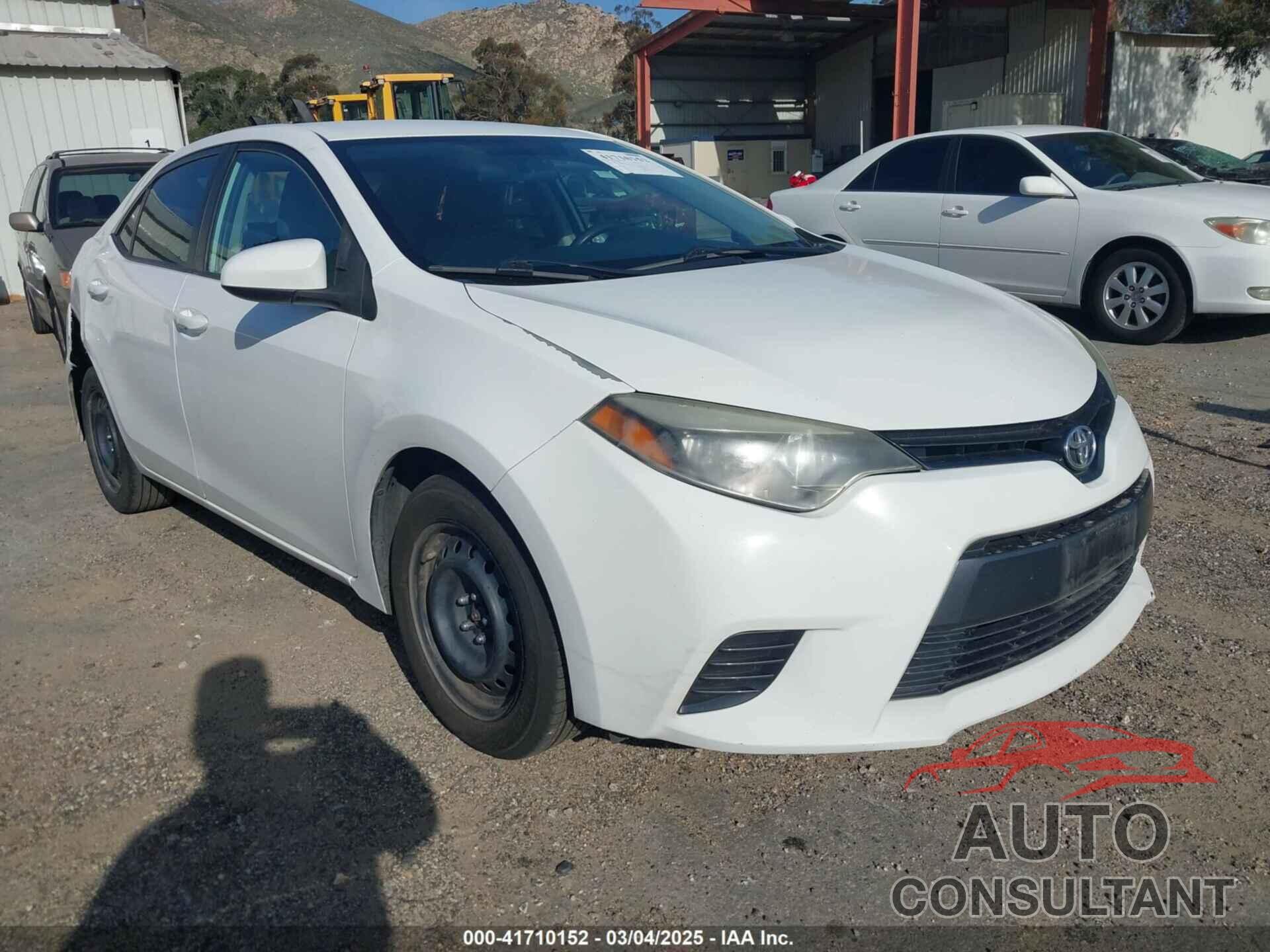 TOYOTA COROLLA 2015 - 5YFBURHE0FP199034