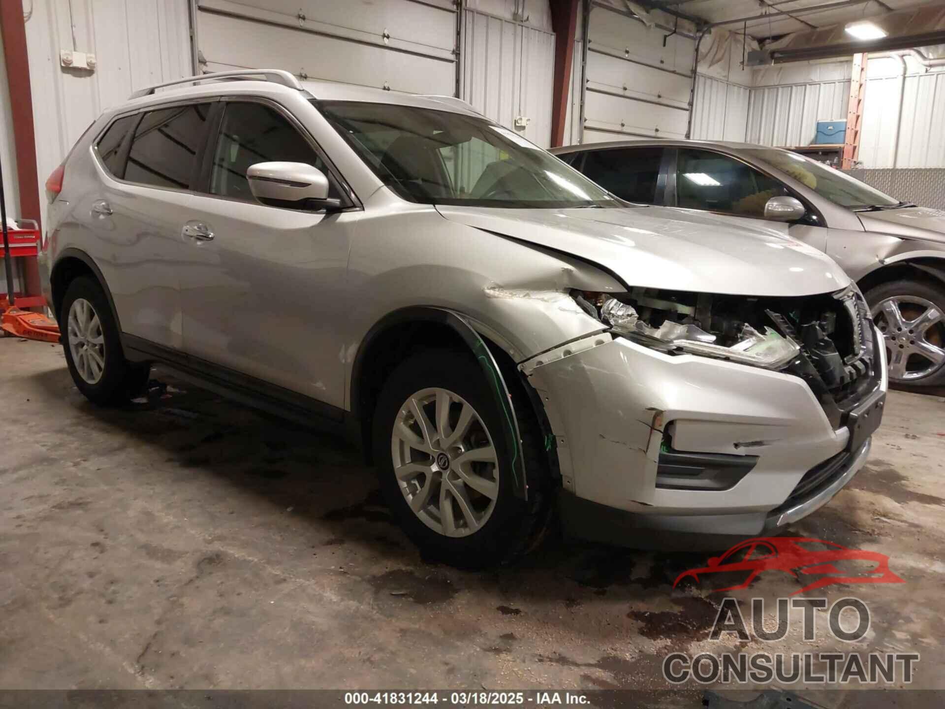 NISSAN ROGUE 2017 - 5N1AT2MV4HC877013