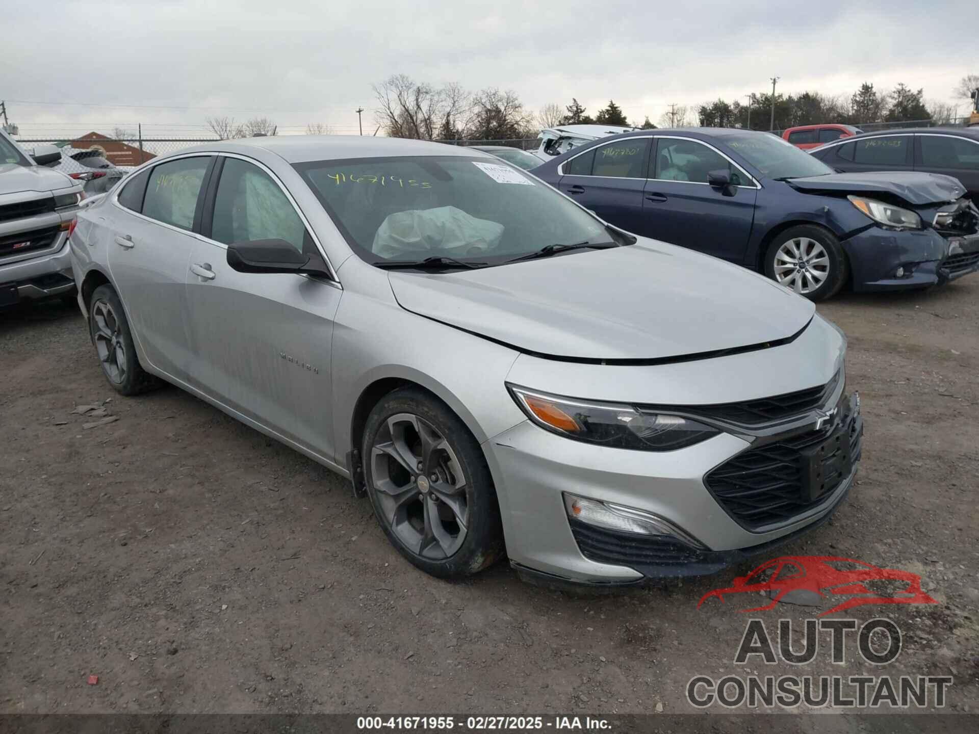 CHEVROLET MALIBU 2019 - 1G1ZG5ST2KF212818