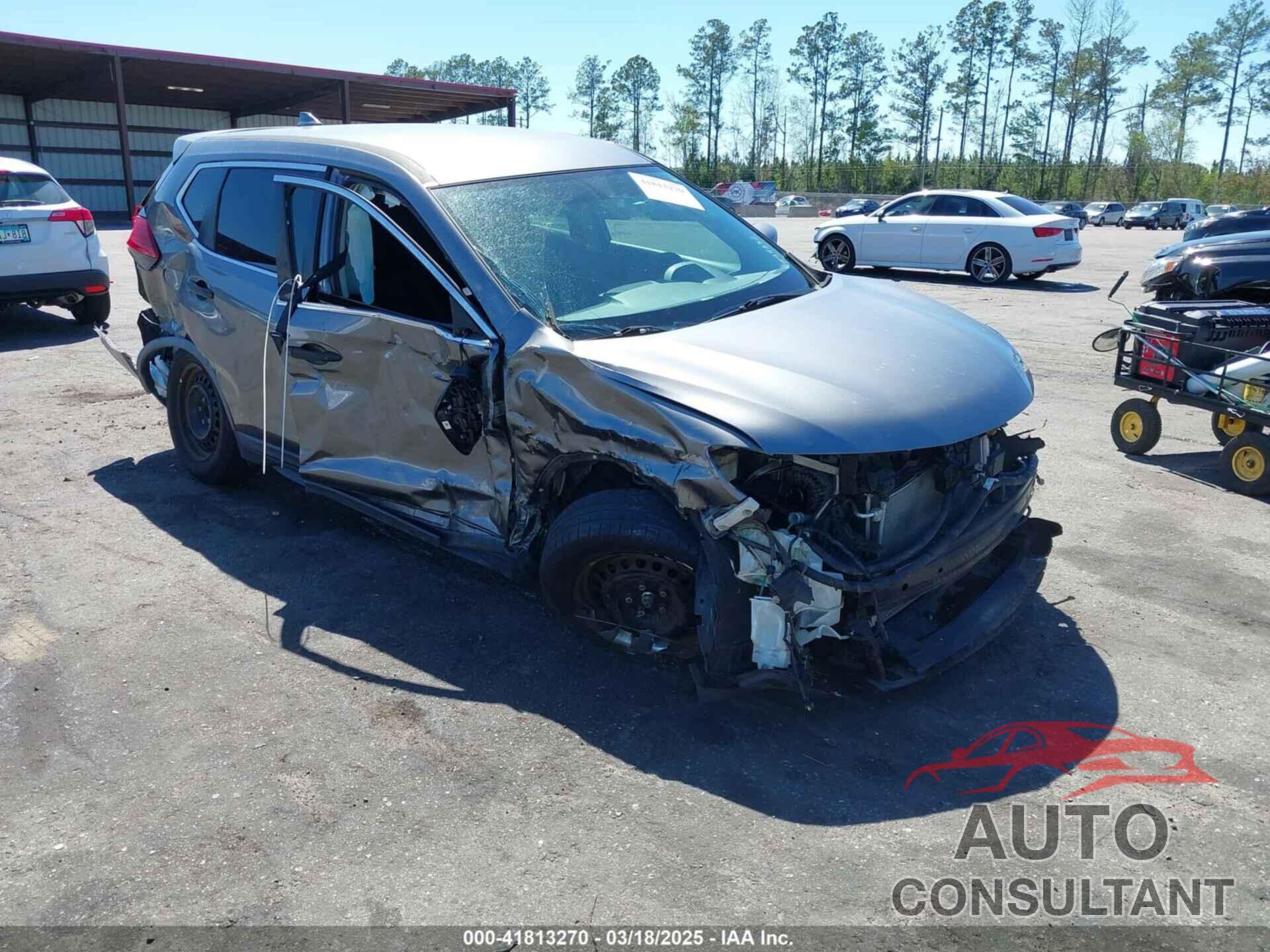NISSAN ROGUE 2017 - KNMAT2MT3HP599832