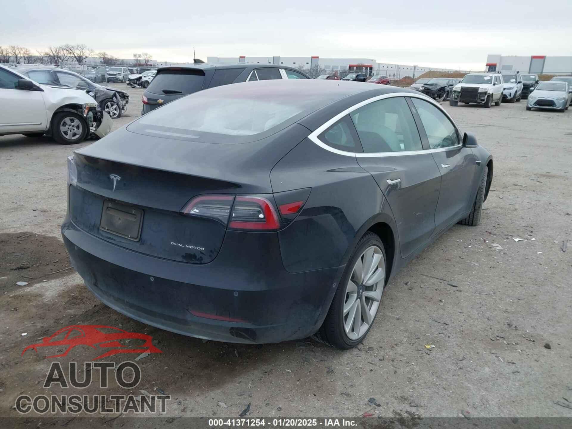 TESLA MODEL 3 2018 - 5YJ3E1EB9JF188437