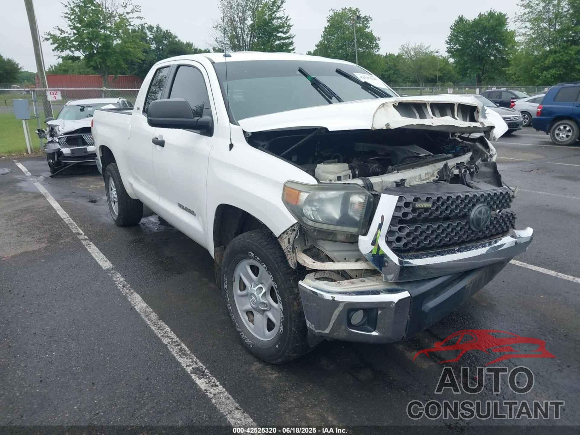 TOYOTA TUNDRA 2019 - 5TFUM5F17KX080961