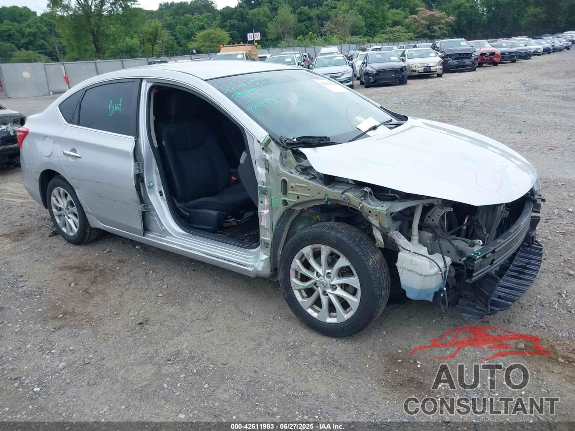 NISSAN SENTRA 2018 - 3N1AB7AP8JL639060