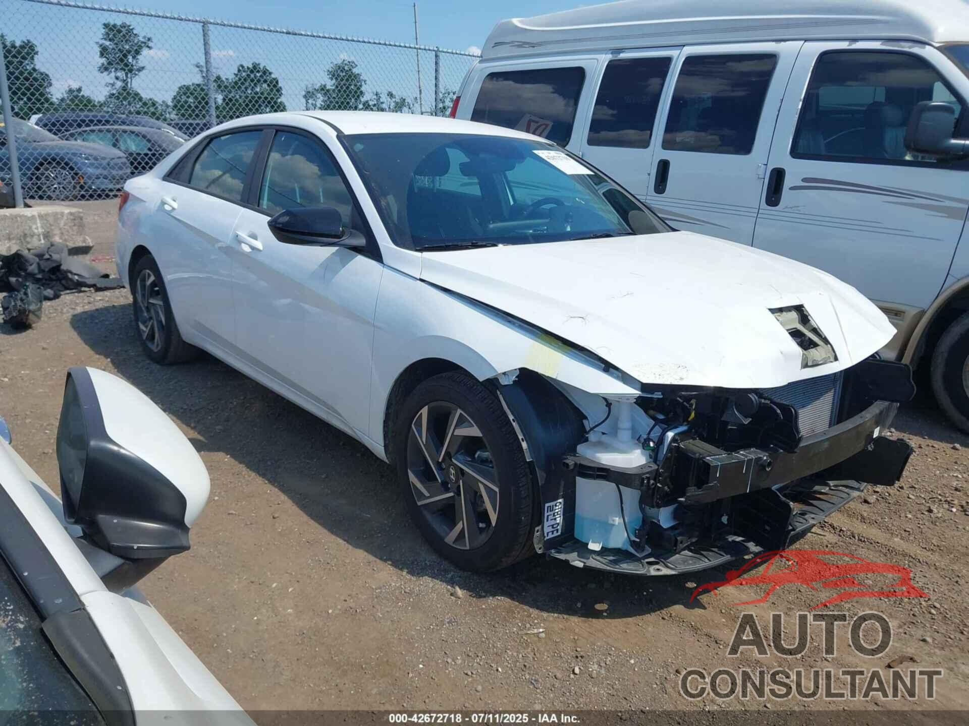 HYUNDAI ELANTRA 2025 - KMHLM4DG2SU973310